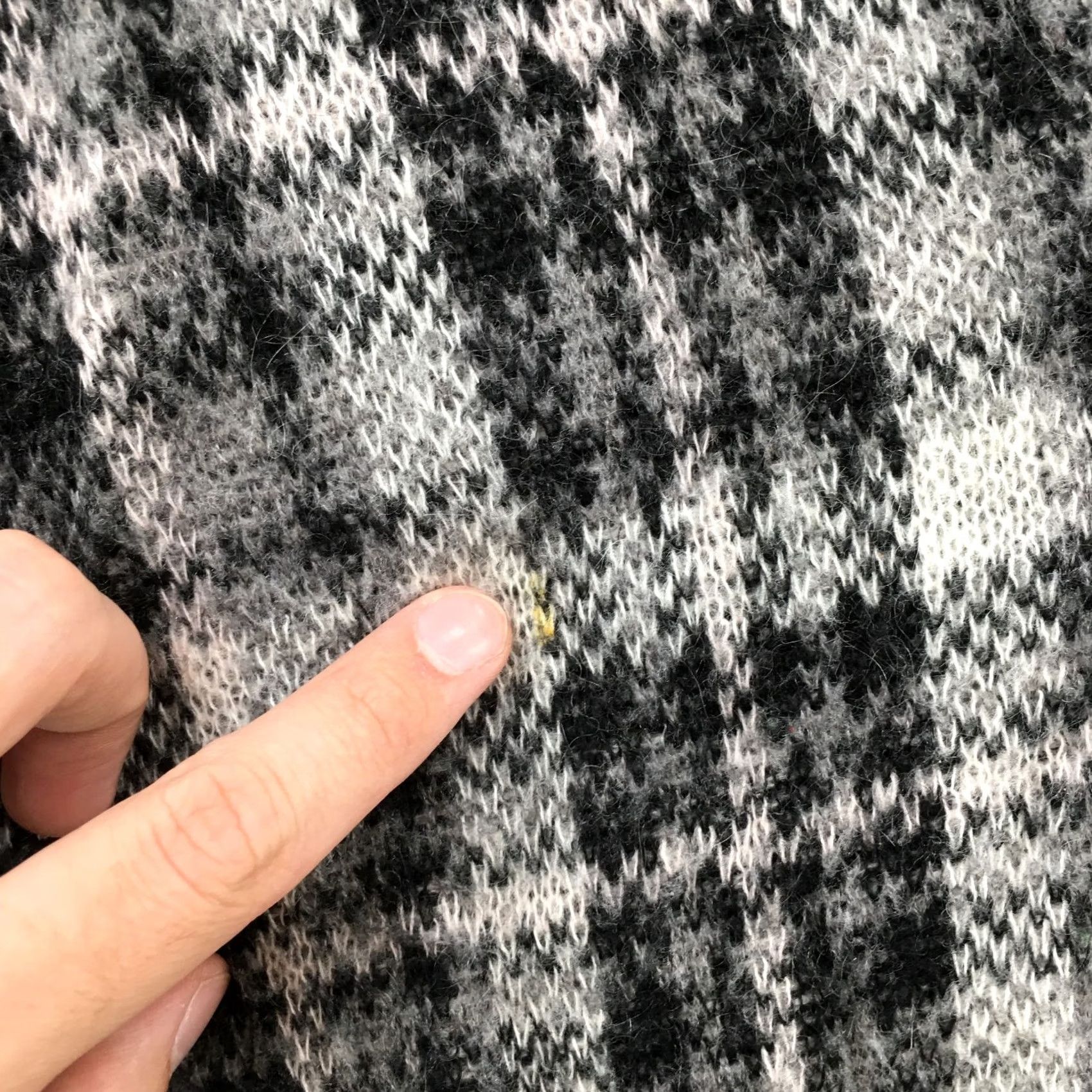 Banana Republic Banana Republic Knitted Sweater Womens L Gray Plaid Pullover Long Sleeve V-Neck Adult Regular Size Size L / US 10 / IT 46 - 6 Thumbnail
