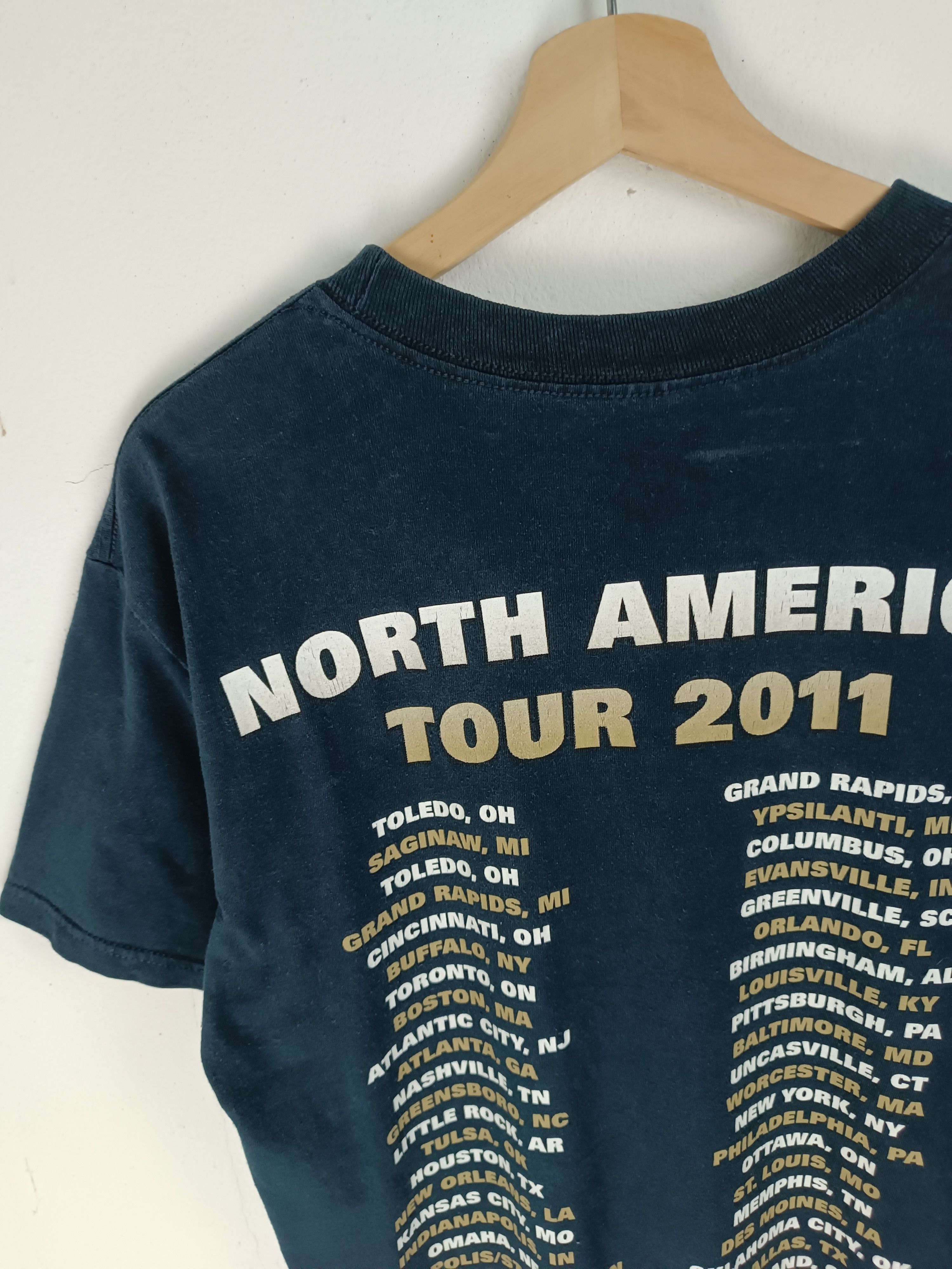 Band Tees VINTAGE '11 BOB SEGER AND THE SILVER BULLET TOUR CROP TEE Size US M / EU 48-50 / 2 - 11 Thumbnail