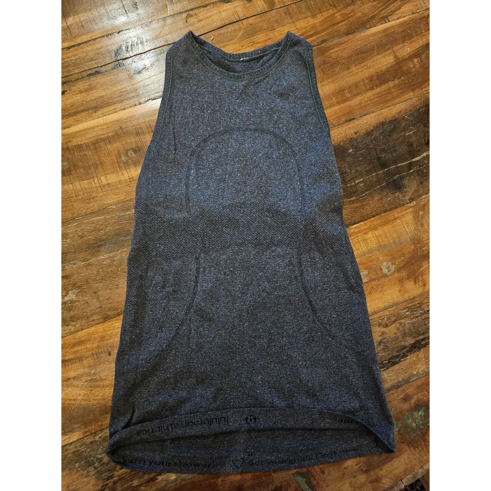 Lululemon Lululemon Grey Womens Workout Tank Size 6 Size M / US 6-8 / IT 42-44 - 1 Thumbnail