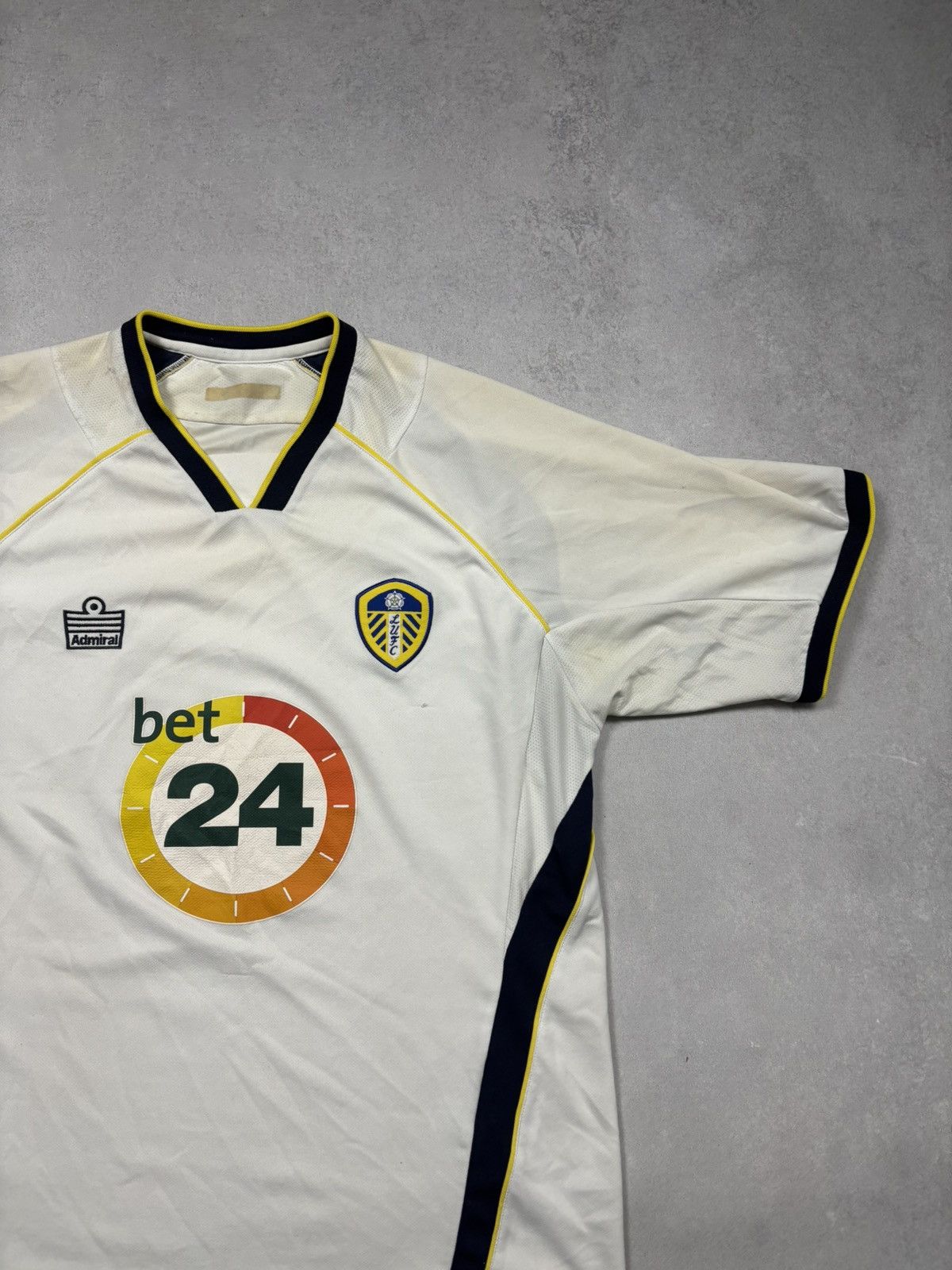 Vintage Vintage Leeds United Douglas #4 2006/07 Home Football Jersey Size US XL / EU 56 / 4 - 3 Thumbnail