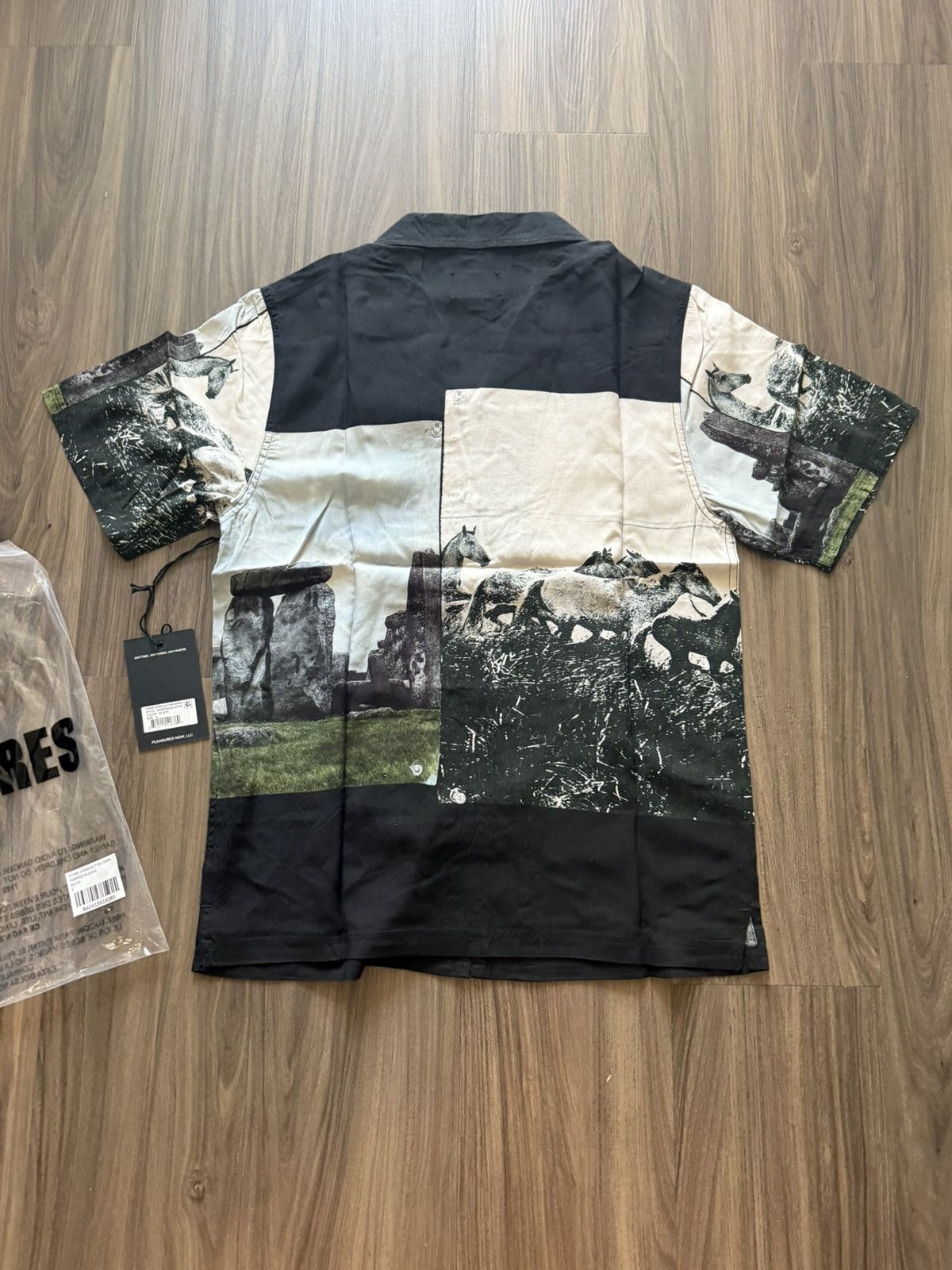Pleasures Pleasures Stonehenge Button Up Shirt Size Small Black Size US S / EU 44-46 / 1 - 5 Thumbnail
