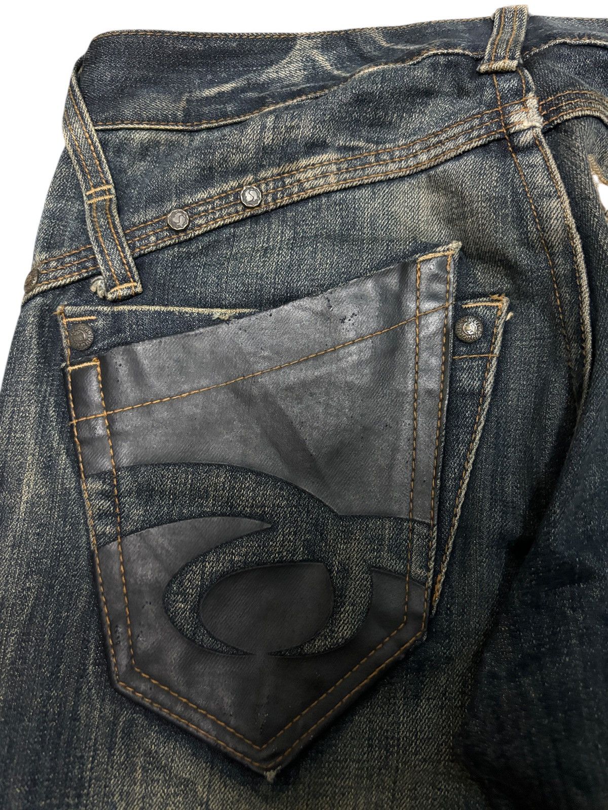 Japanese Brand Y2K Red Pepper Flare Denim Jeans Size US 32 / EU 48 - 4 Thumbnail