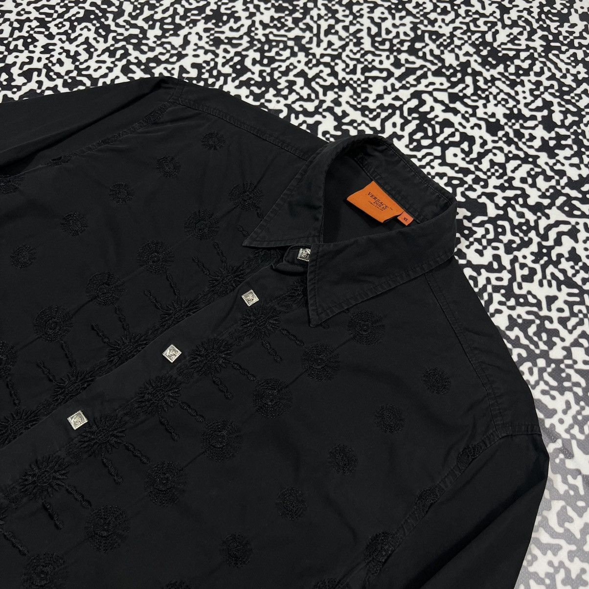 Versace RARE VERSACE DOLM Y2K Vintage Monogram Faded Luxury Shirt Size US XL / EU 56 / 4 - 9 Thumbnail