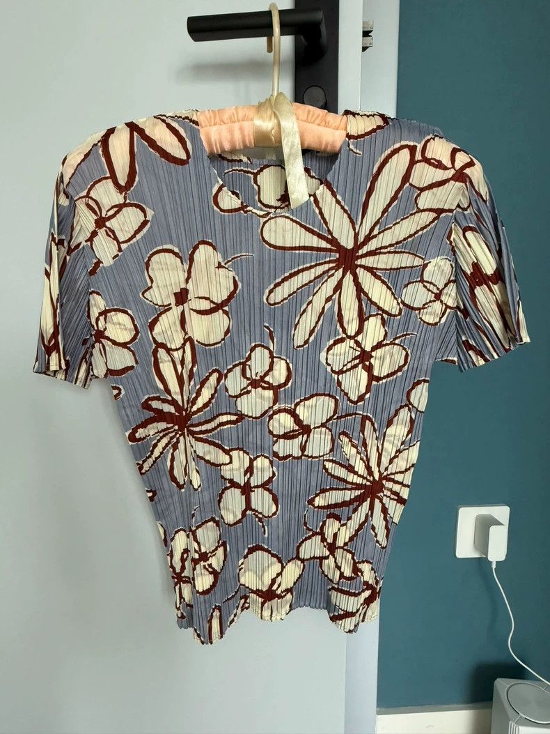 Issey Miyake Issey Miyake Haze blue and white floral short-sleeved shir Size L / US 10 / IT 46 - 1 Thumbnail