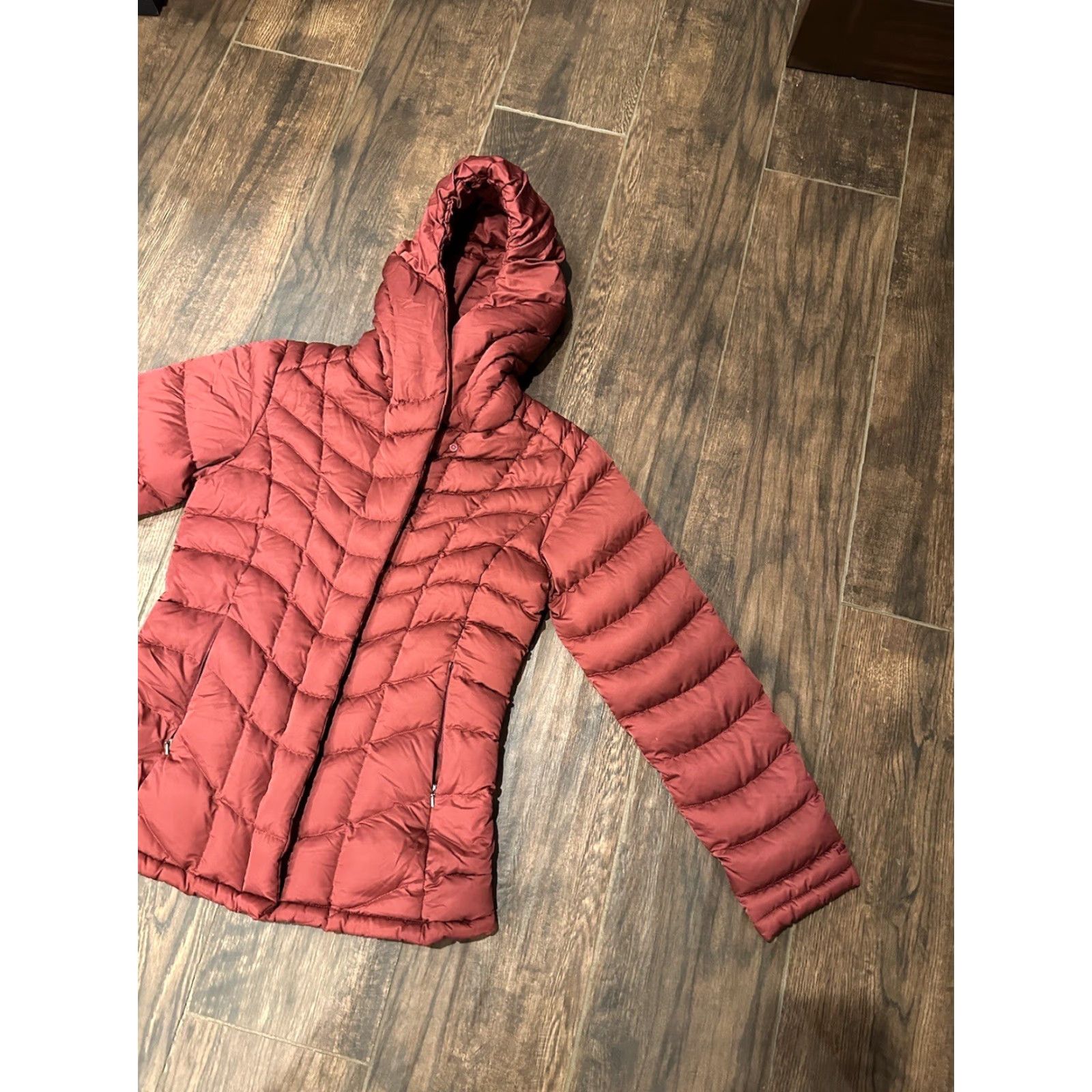 Patagonia Patagonia Womens Downtown Loft Red Quilted Down Parka Jacket S Red Quilted Down Parka Jacket Womens Patagonia Downtown Loft Mens? Size S / US 4 / IT 40 - 2 Thumbnail