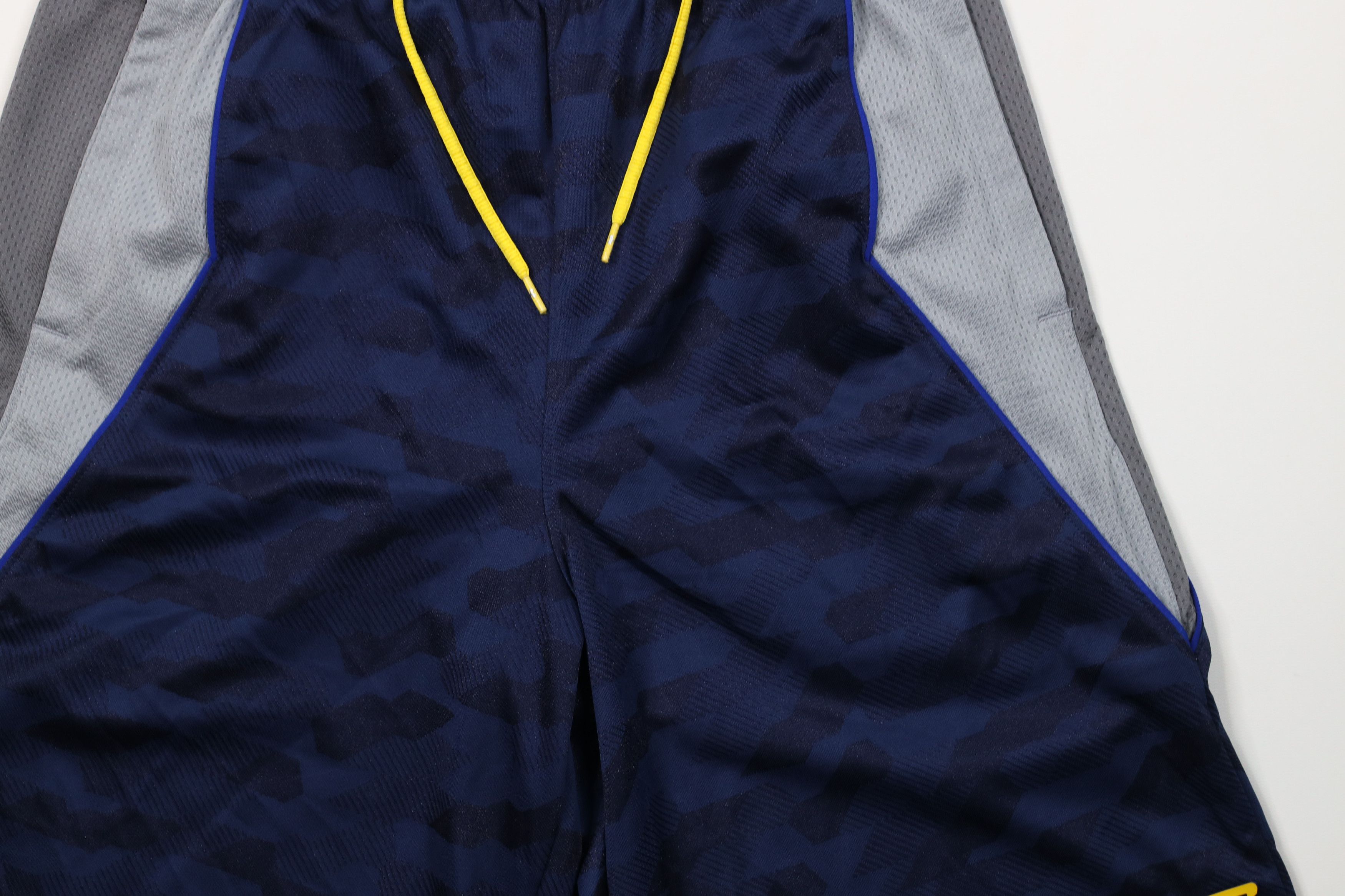 Under Armour Under Armour Curry Training Gym Basketball Shorts Polyester Size US 30 / EU 46 - 3 Thumbnail