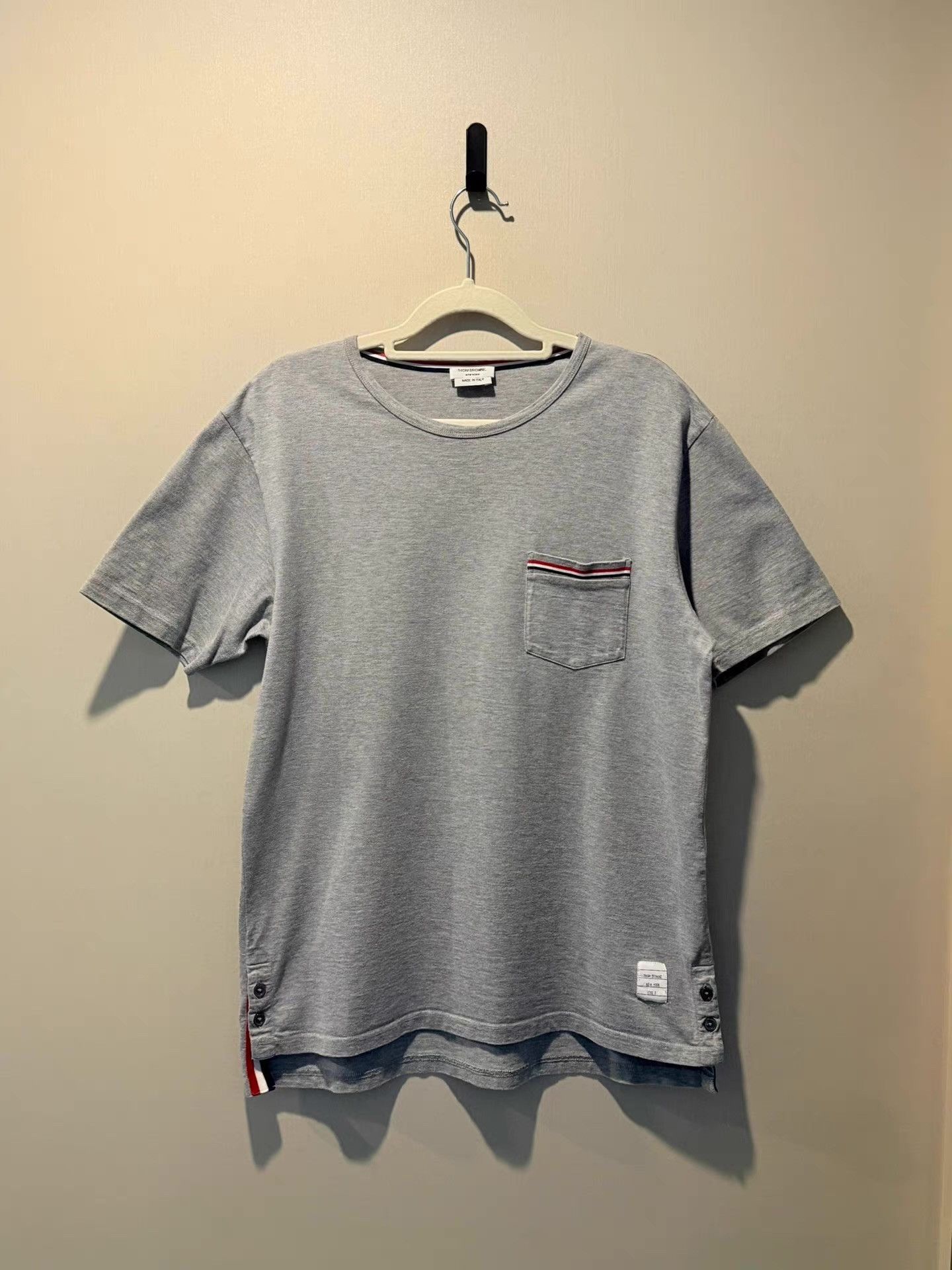 Thom Browne Thom Browne classic grey crew neck short sleeve tee。 Ｑ20 Size US L / EU 52-54 / 3 - 1 Thumbnail