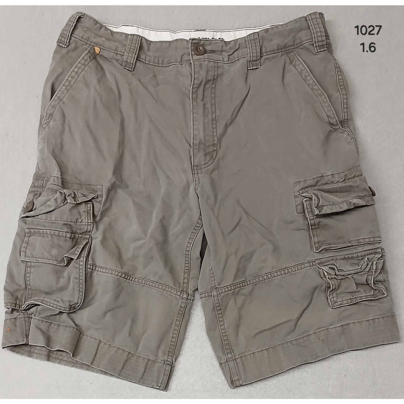 Roundtree & Yorke Roundtree & York (34) Gray Cargo Style Khaki Utility Shorts Size US 34 / EU 50 - 1 Thumbnail