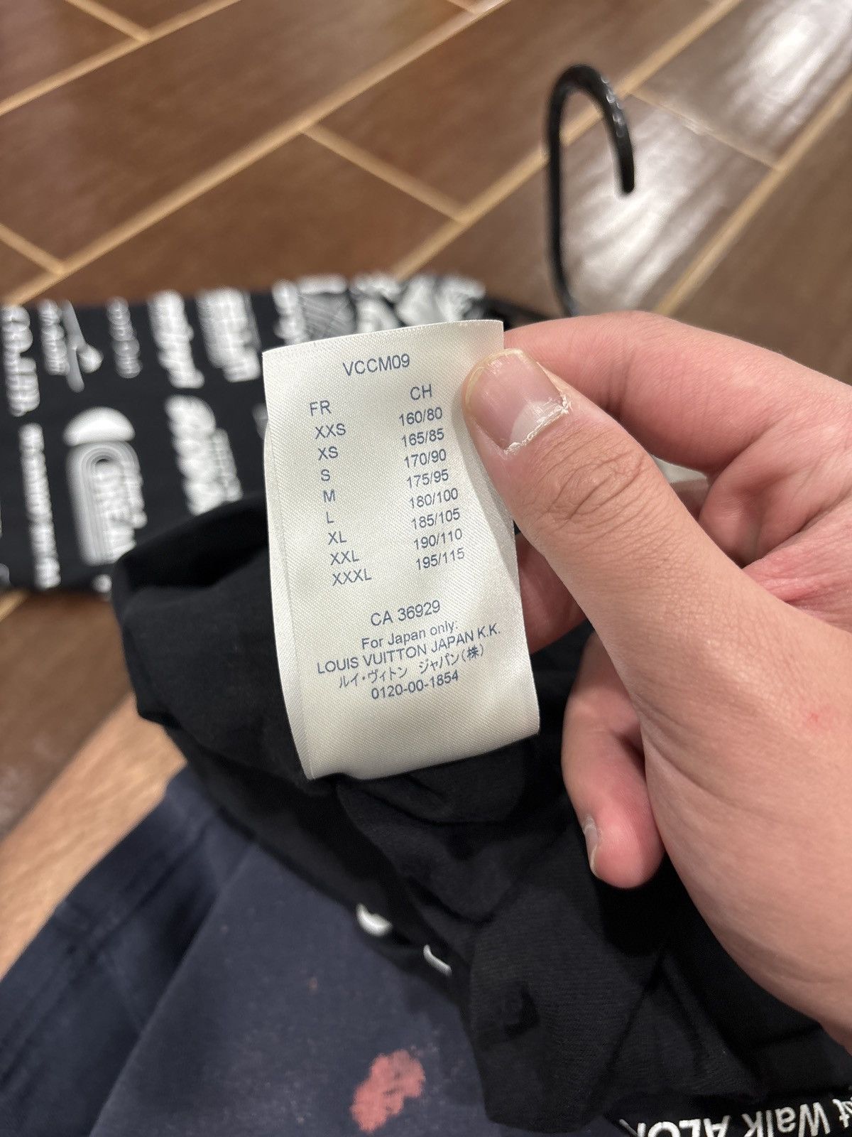 Louis Vuitton USED Louis Vuitton Virgil Abloh All Over Logo Tee Size XXL Size US XL / EU 56 / 4 - 10 Thumbnail