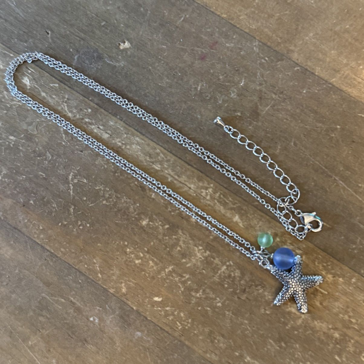 Other Silver tone starfish and sea glass bead charms necklace Size ONE SIZE - 4 Thumbnail