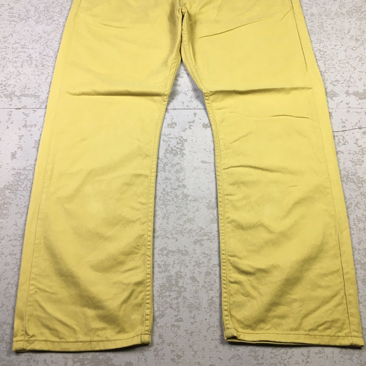 Levi's × Levi's Vintage Clothing × Vintage Rare !! Levis 514 Yellow Retro Style Jeans Size US 36 / EU 52 - 3 Thumbnail
