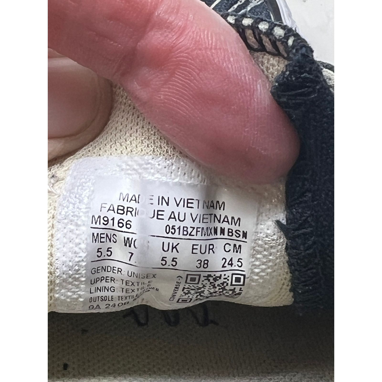 Converse Converse Men's Chuck Taylor All Star Sneaker Black Mens 5.5 Size US 5.5 / EU 38 - 7 Thumbnail