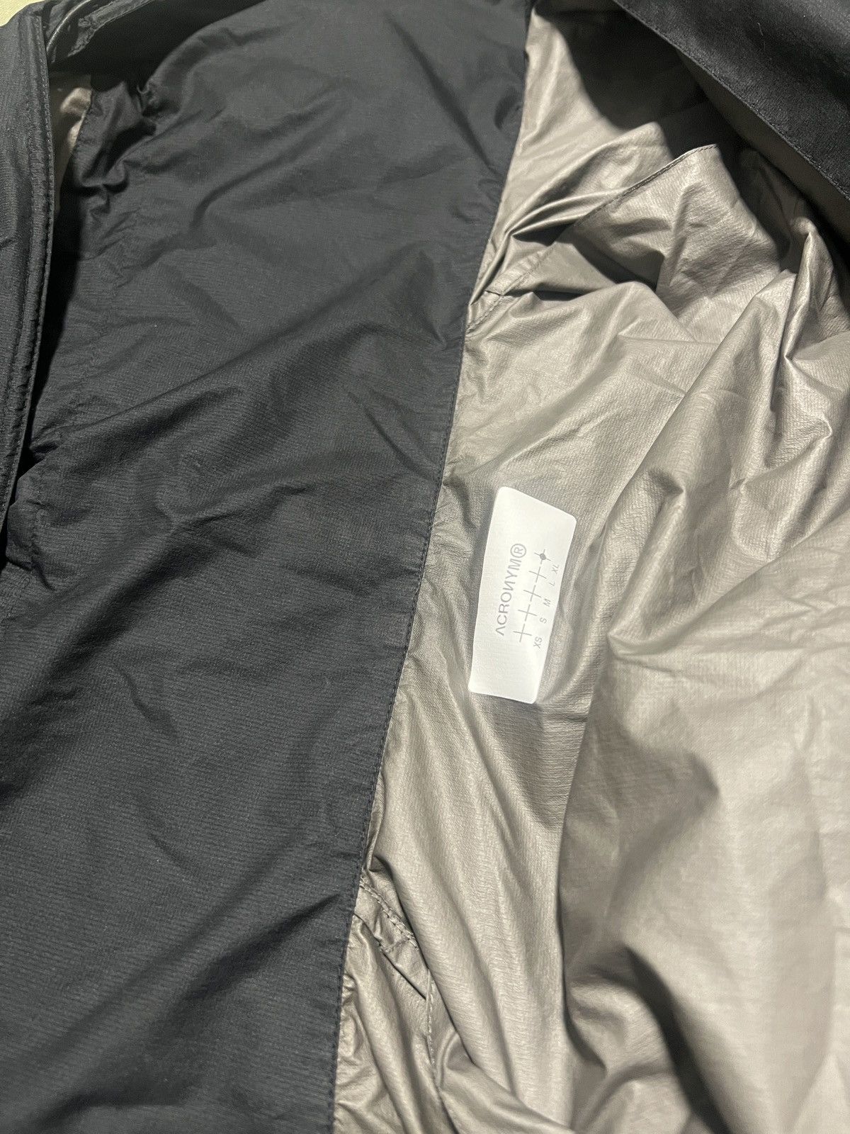 Acronym Acronym J87-WS XL Size US XL / EU 56 / 4 - 6 Thumbnail
