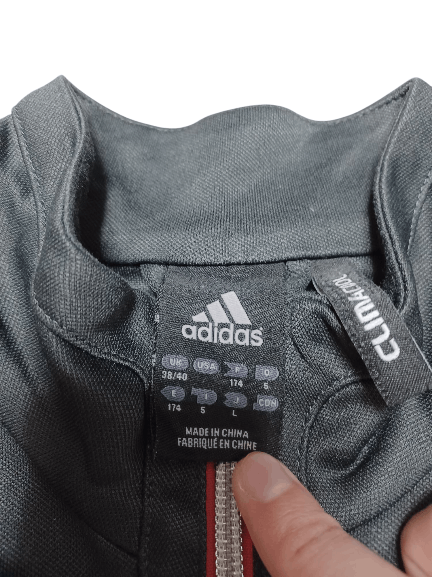 Adidas LIVERPOOL ADIDAS 2011 VINTAGE TRAINING SWEATSHIRT SOCCER Size US M / EU 48-50 / 2 - 6 Thumbnail