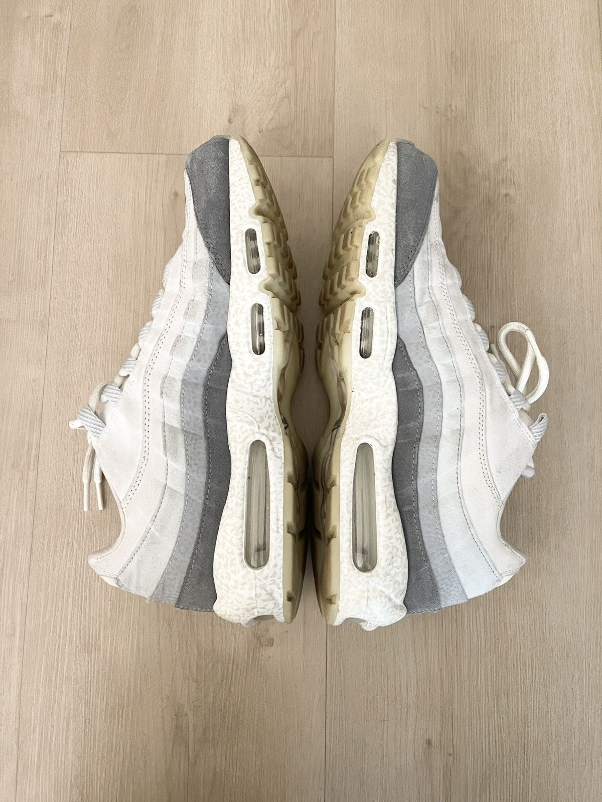 Nike STEAL! 2022 Nike Air Max 95 Light Bone GID - Size 13 Size US 13 / EU 46 - 9 Thumbnail