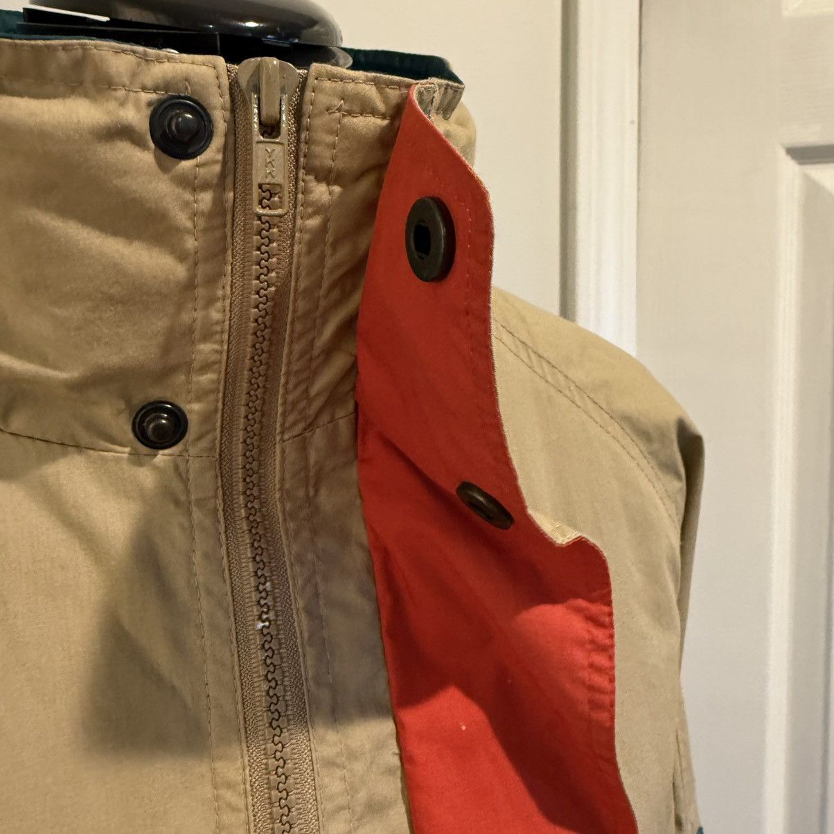 John Weitz John Weitz VTG Tan Blue Jacket Windbreaker Bomber L Size US L / EU 52-54 / 3 - 3 Thumbnail
