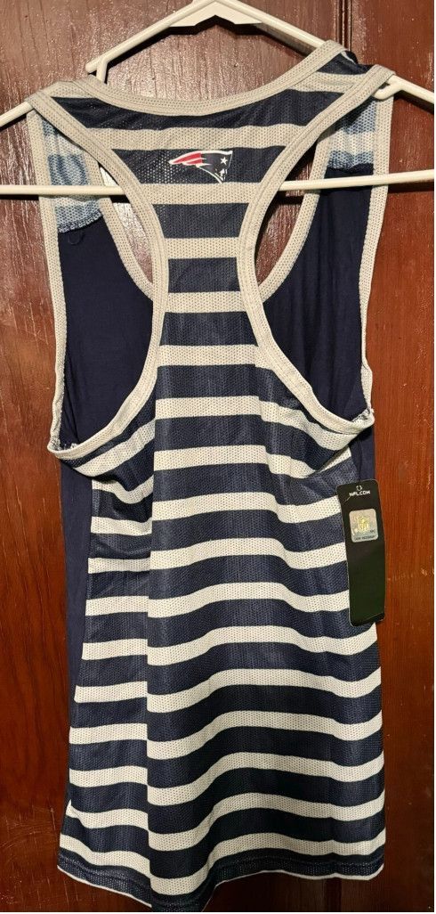 NFL New England Patriots Womens Navy Tank Sz Med NEW WITH TAGS Size M / US 6-8 / IT 42-44 - 2 Thumbnail