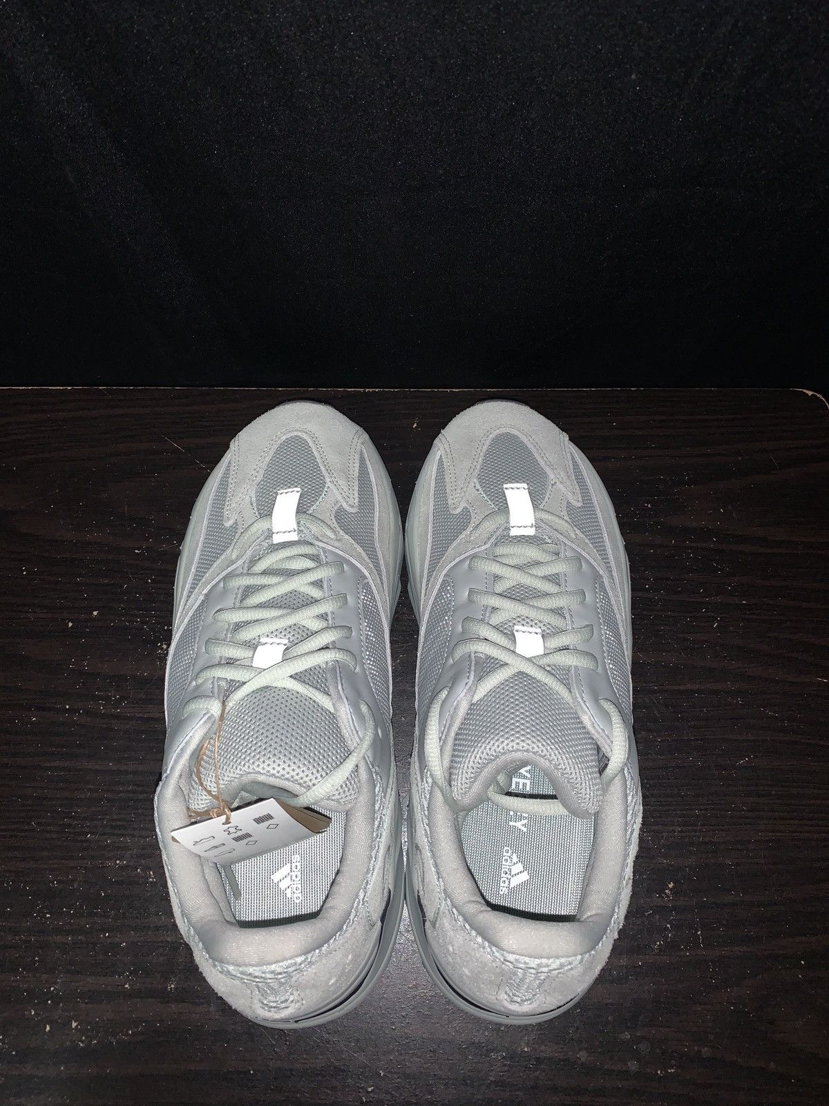 Adidas YEEZY 700 Size US 8.5 / EU 41-42 - 2 Thumbnail