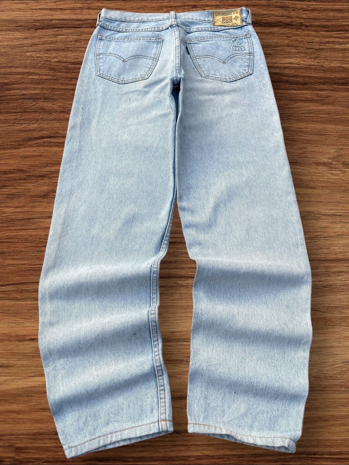 Levi's Vintage Y2K Levi’s Big E Blue Washed Apache Barrel Jeans Size US 29 - 1 Thumbnail