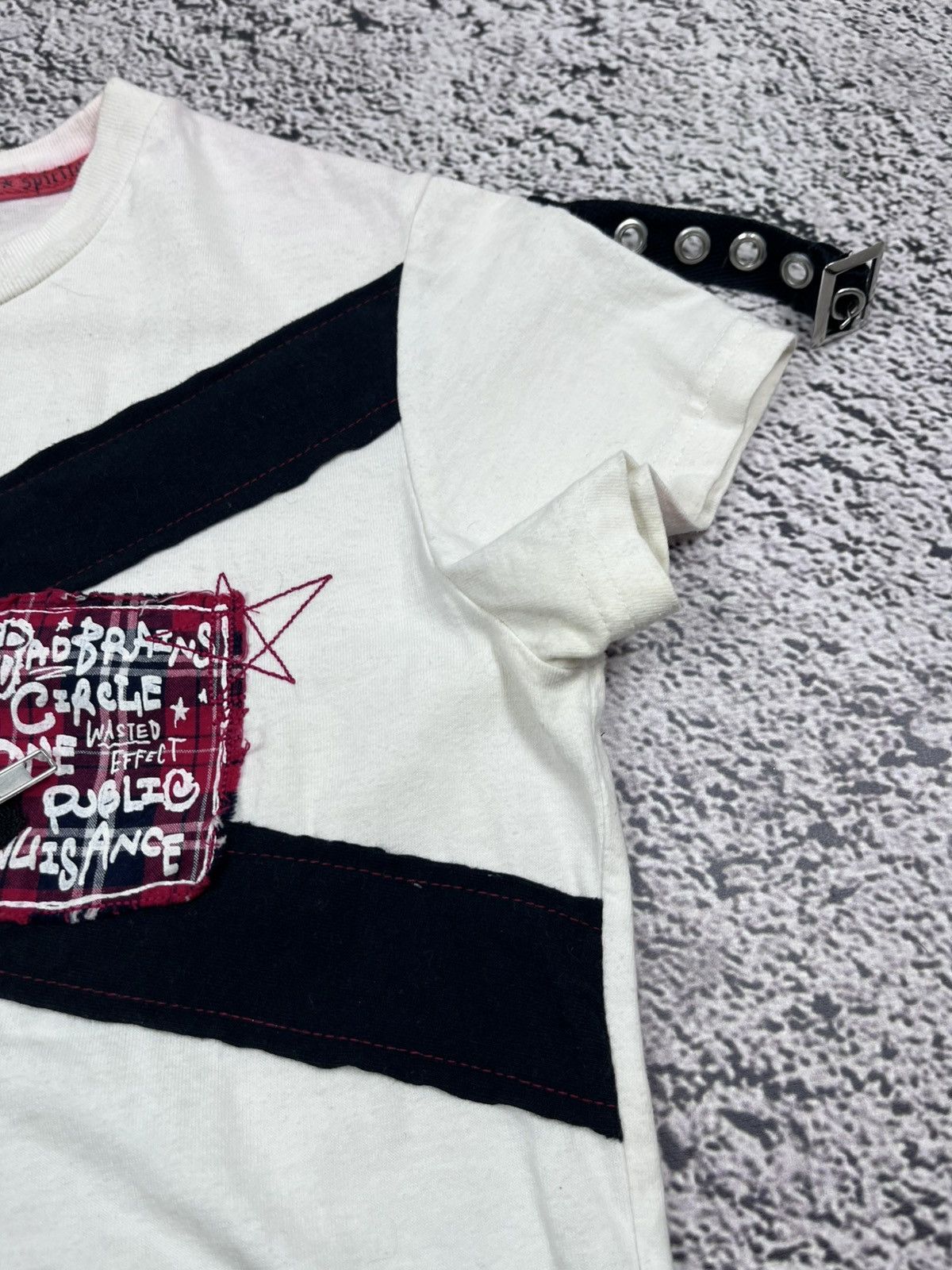 Japanese Brand Vintage Bondage Punk Strap Harness Zip T-Shirt Size M / US 6-8 / IT 42-44 - 5 Thumbnail
