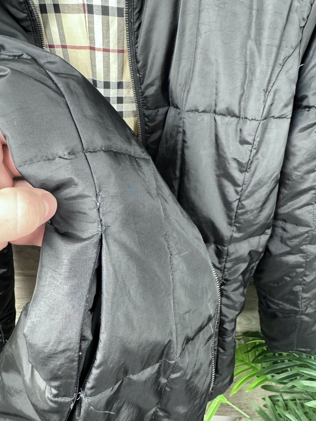 Burberry Burberry London Vintage Down Jacket Puffer size L Size L / US 10 / IT 46 - 22 Thumbnail