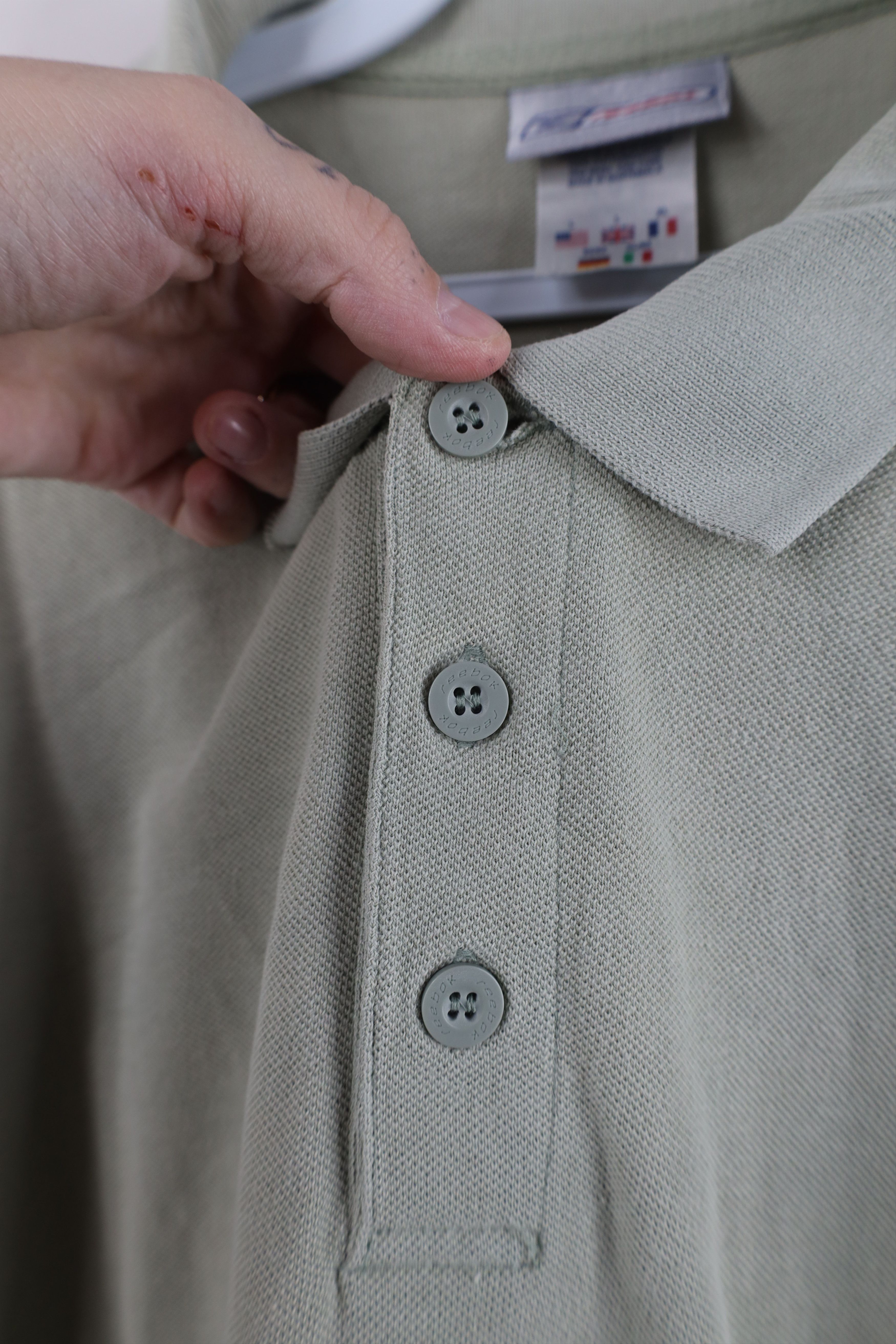 Reebok × Vintage Vintage 90s Reebok Spell Out Collared Polo Shirt Green Size US L / EU 52-54 / 3 - 5 Thumbnail