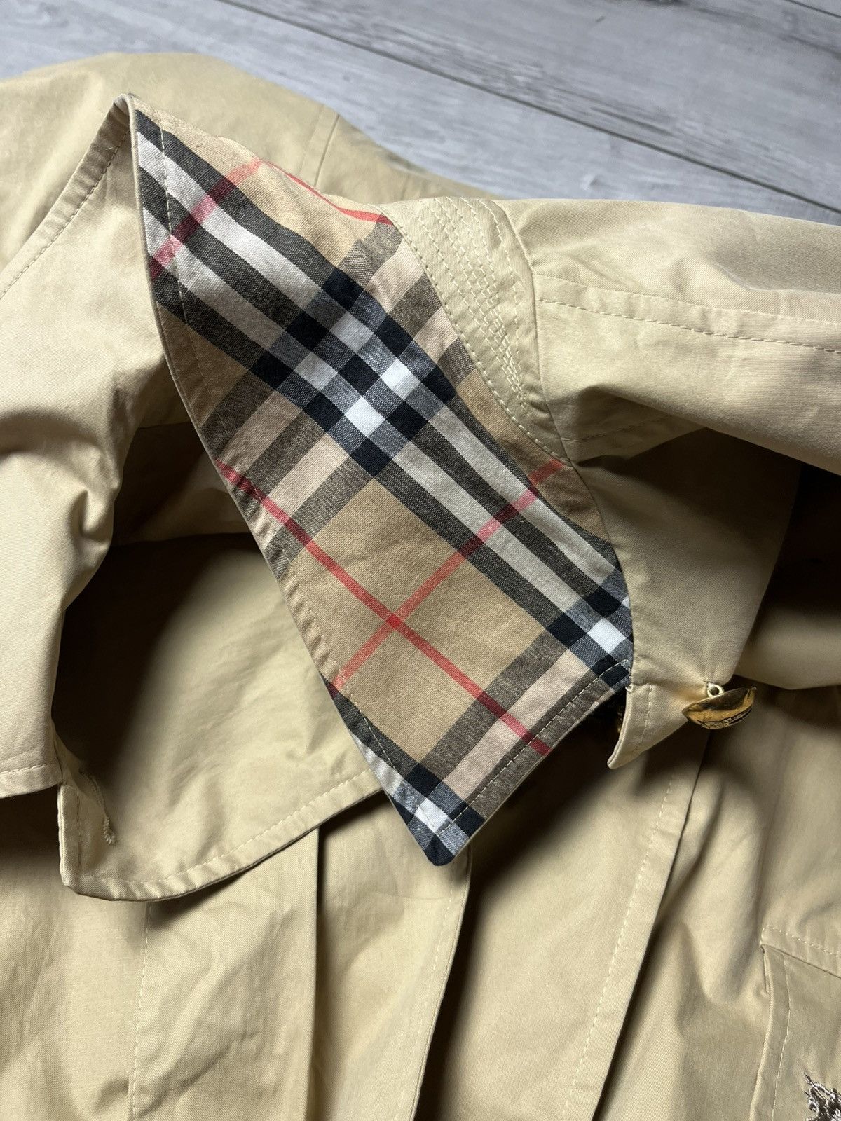 Burberry Vintage Burberry’s coat jacket cotton buckle gold Size M Size US M / EU 48-50 / 2 - 7 Thumbnail