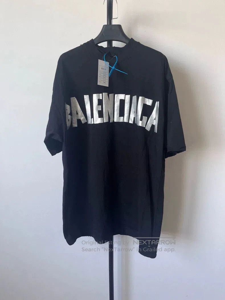 Balenciaga Balenciaga Tape Logo Short Sleeve T-Shirt. Size US S / EU 44-46 / 1 - 1 Thumbnail