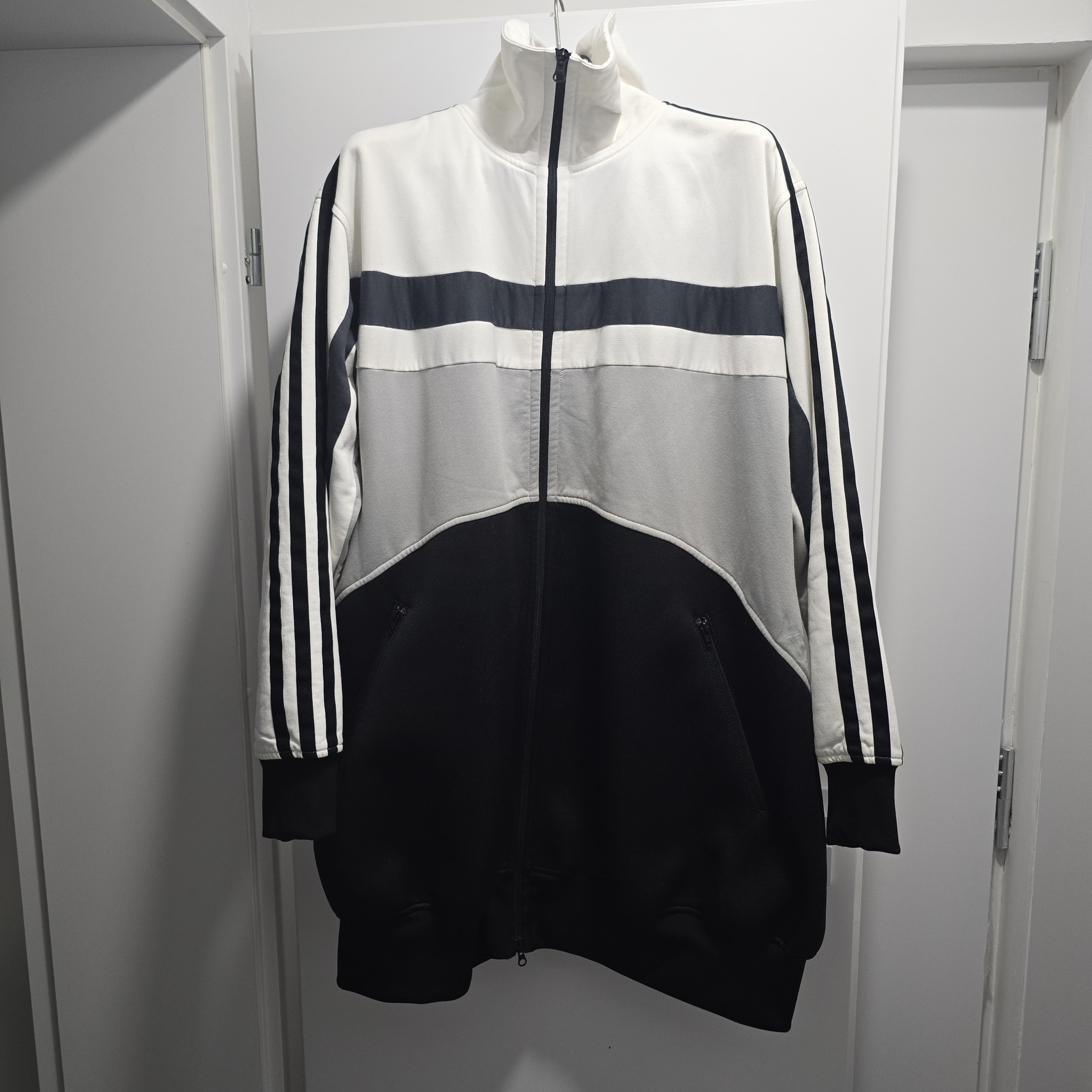 Adidas × Y-3 Adidas Y-3 Oversized Track Jacket – RARE Size US M / EU 48-50 / 2 - 3 Thumbnail