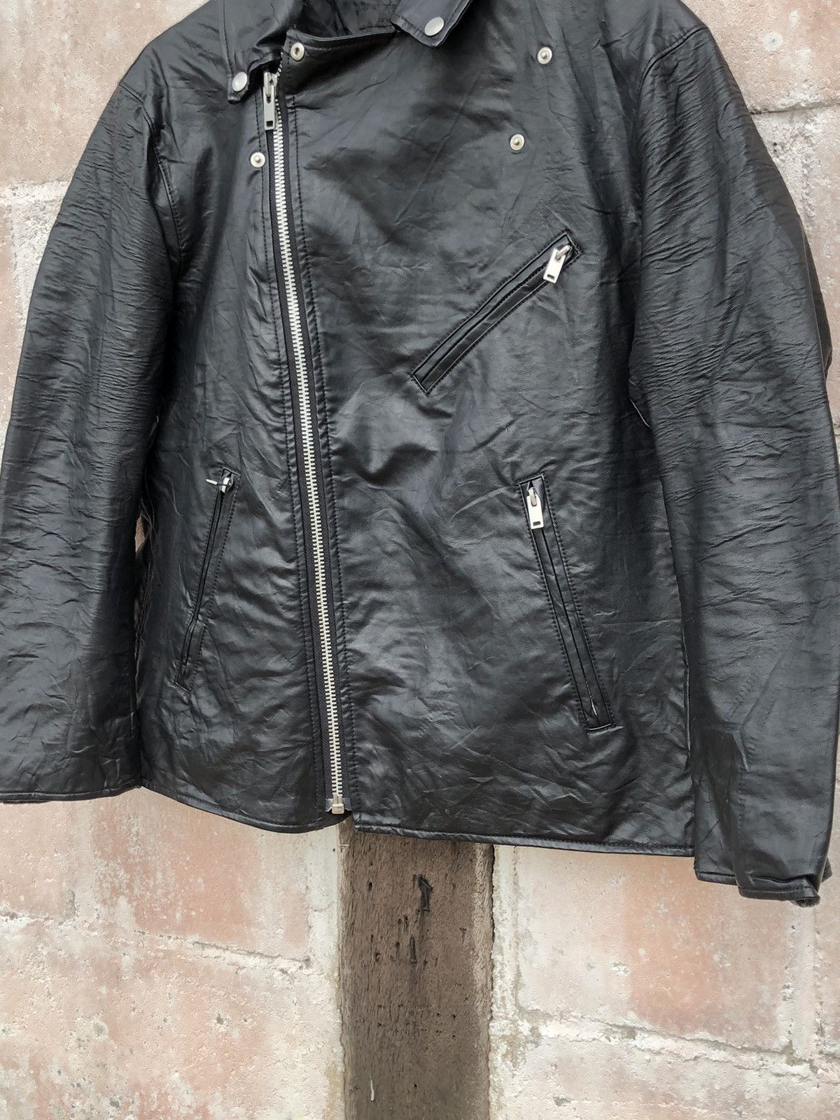 Uniqlo Uniqlo Fully Leather Jacket Design Punks Size US XL / EU 56 / 4 - 5 Thumbnail