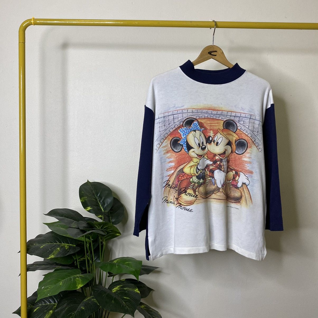 Mickey Mouse × Vintage Vintage 1990s Walt Disney Company x Mickey Mouse L/S T Shirt Size US M / EU 48-50 / 2 - 1 Thumbnail