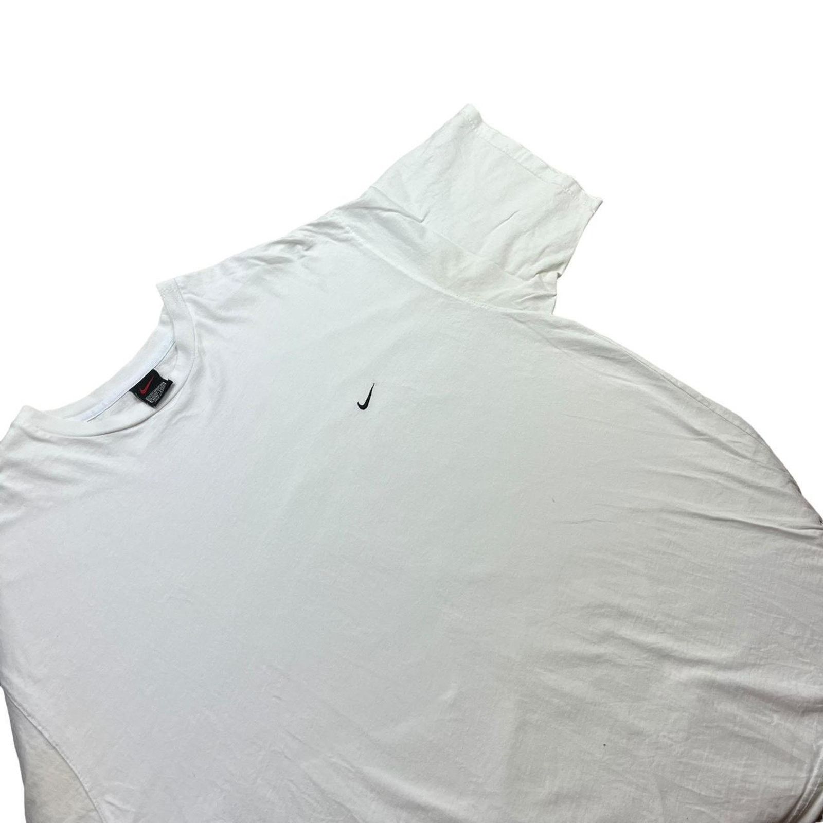 Nike Vintage Nike T Shirt in White Size US XXL / EU 58 / 5 - 1 Thumbnail