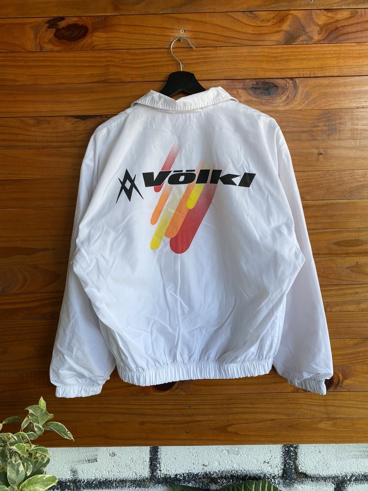 Vintage Vintage Völkl White Zip-Up Jacket | Retro Ski Windbreaker Size US L / EU 52-54 / 3 - 8 Thumbnail