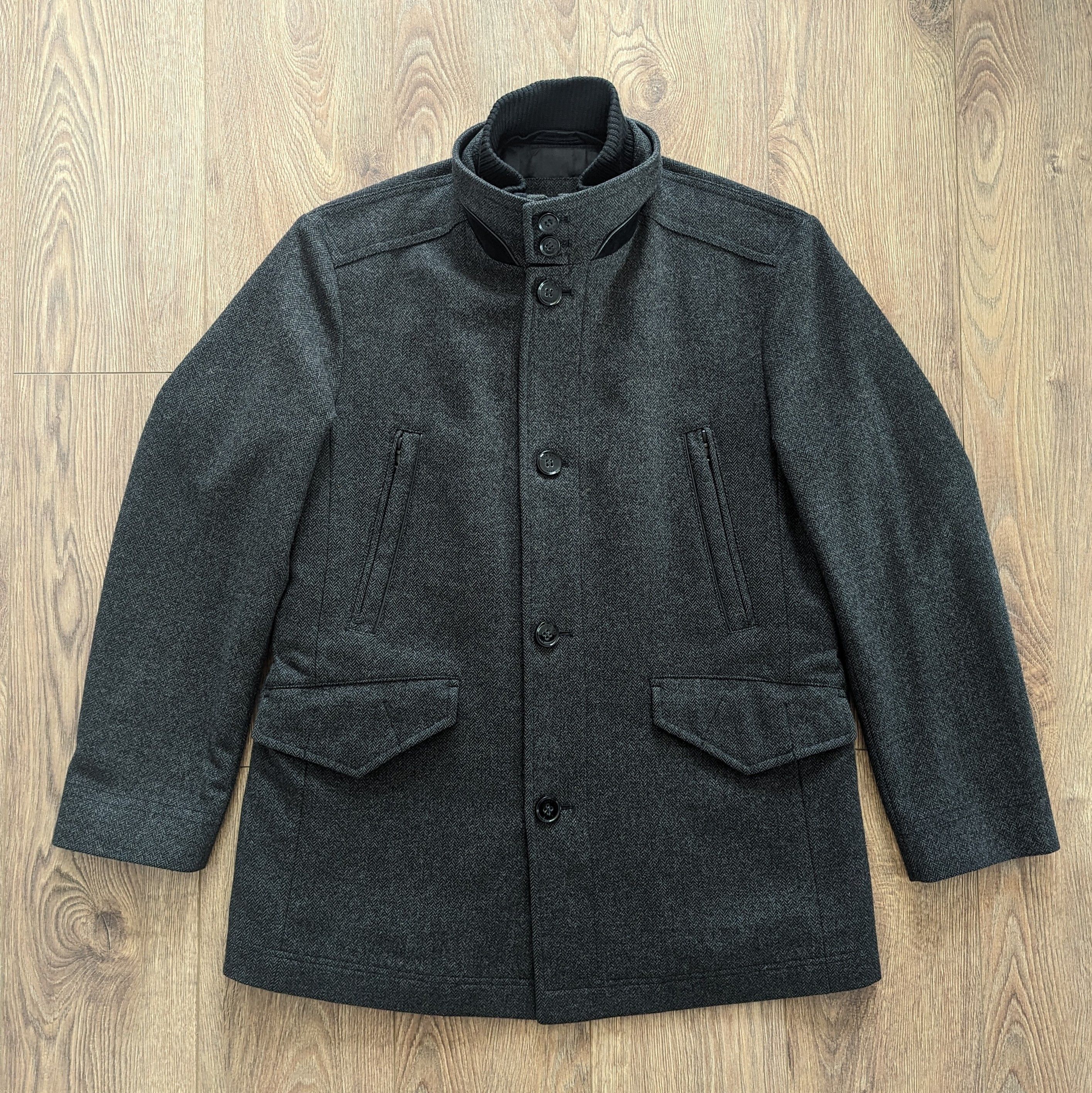 Hugo Boss HUGO BOSS Wool Men's Coat Size L (52) Luxury Brand Dark Gray Size US L / EU 52-54 / 3 - 1 Thumbnail