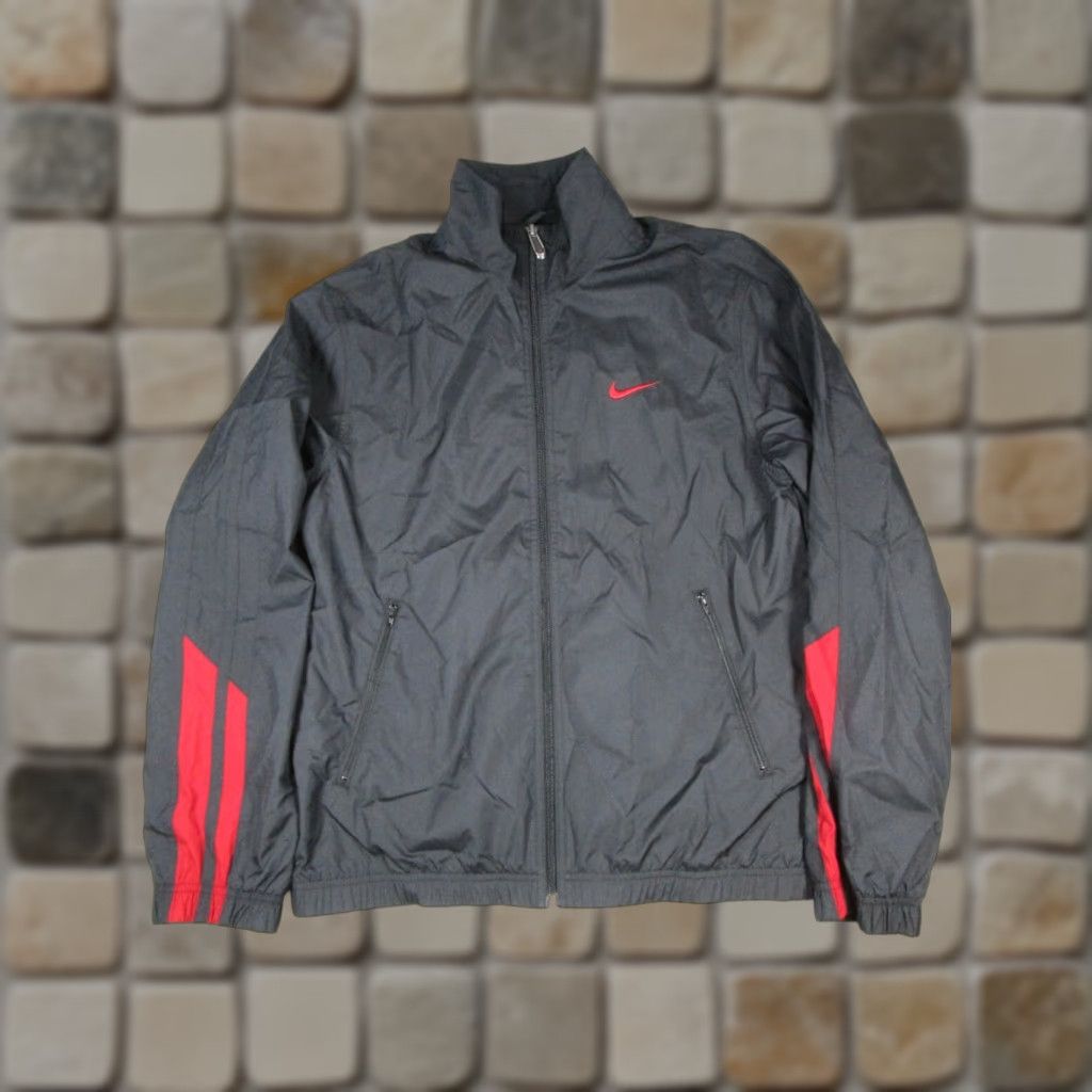 Nike VINTAGE Nike Jacket Mens Large Black Red Running Full Zip Size US L / EU 52-54 / 3 - 1 Thumbnail