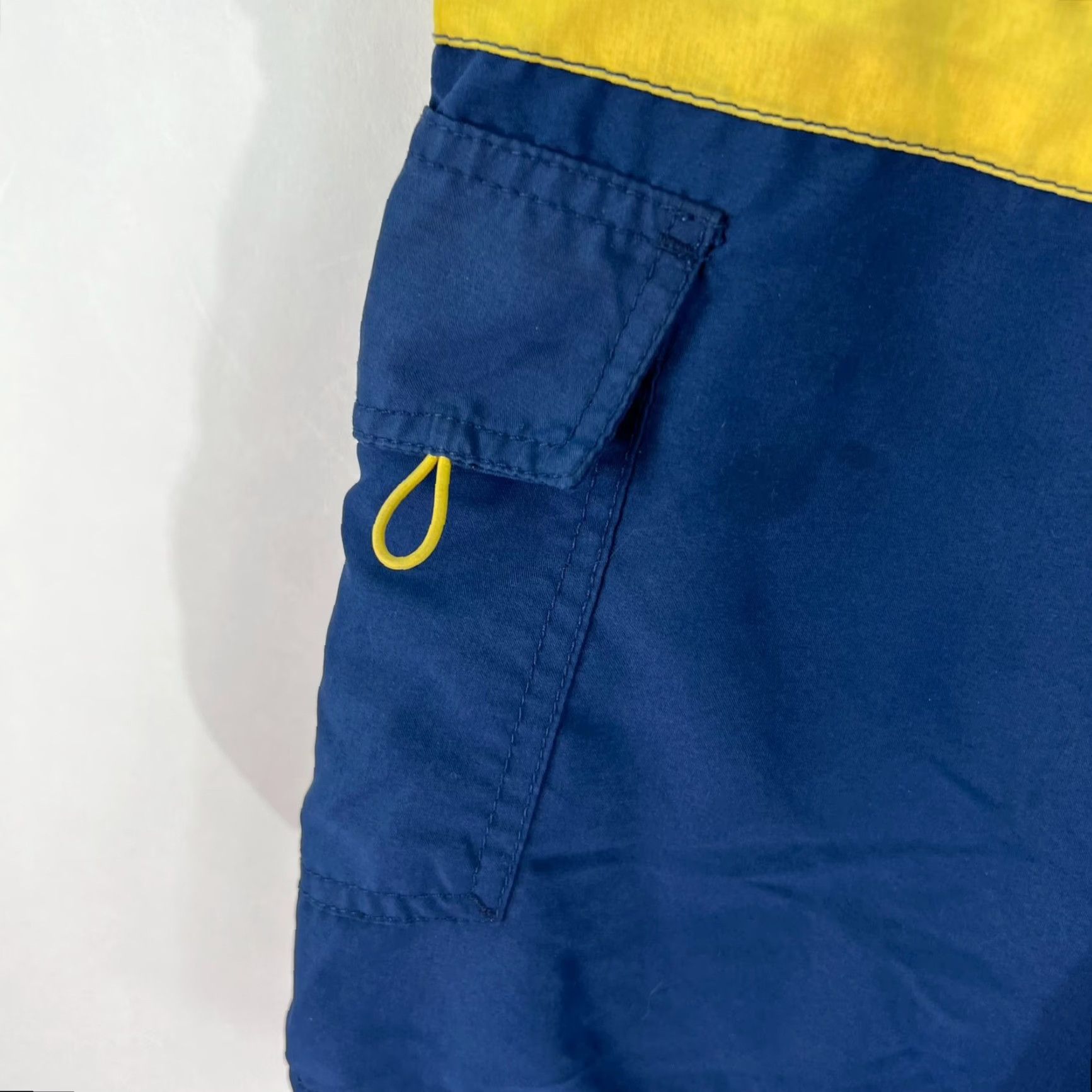 Swims **Corona Bermuda Swim Shorts Mens L Size Blue Yellow Pocket** User: **Corona Bermuda Swim Lined Shorts Mens Size L Blue Yellow Pocket** Size US 33 - 3 Thumbnail