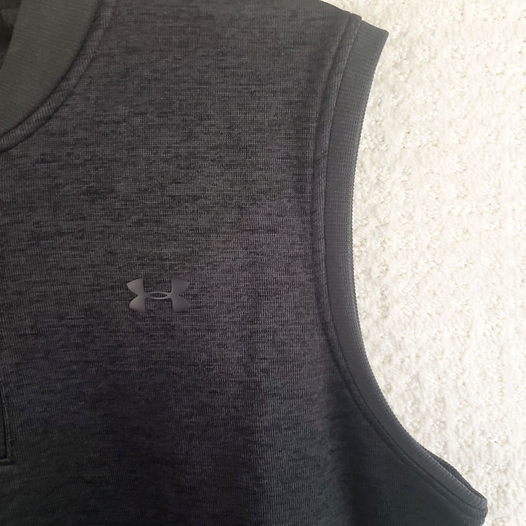 Under Armour Under Armour Vest Mens L Charcoal 1/4 Zip Stand-Up Collar Golf ColdGear Stretch Solid Gray Size US L / EU 52-54 / 3 - 6 Thumbnail