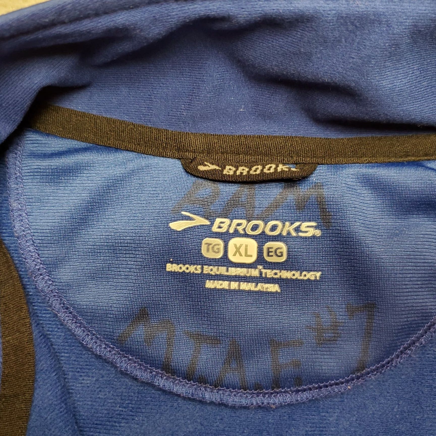 Brooks VINTAGE Rock n Rol Marathon Jacket Mens XL Blue Brooks 2015 Running Race Nike Shirt Size US XL / EU 56 / 4 - 5 Thumbnail