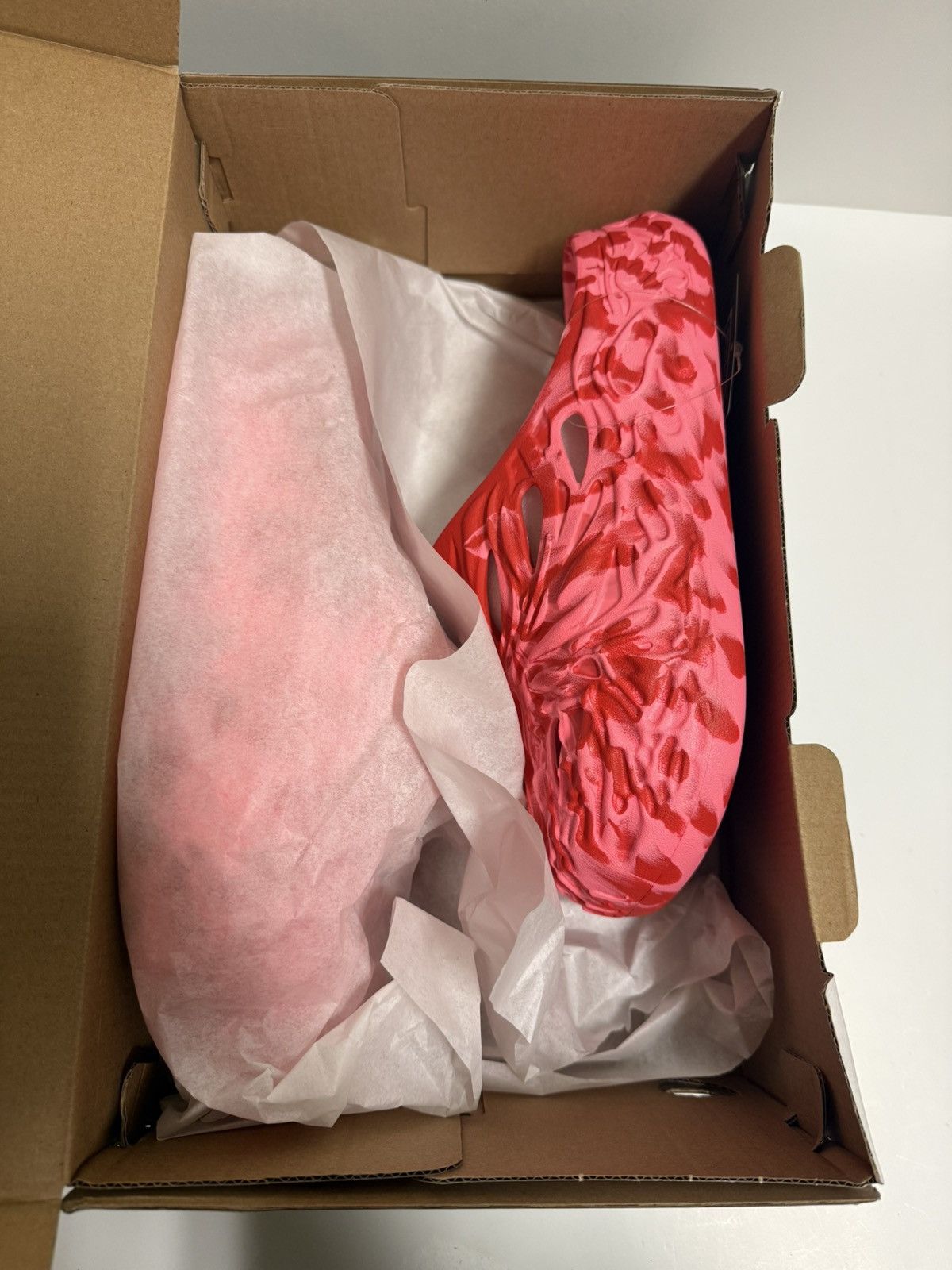 Puma Puma Mb.04 Slide LaMelo Ball Red Pink Size 9 Size US 9 / EU 42 - 2 Thumbnail