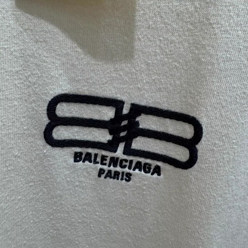 Balenciaga Balenciaga Chest Embroidered Double B Buckle Short Sleeve Size US XL / EU 56 / 4 - 4 Thumbnail