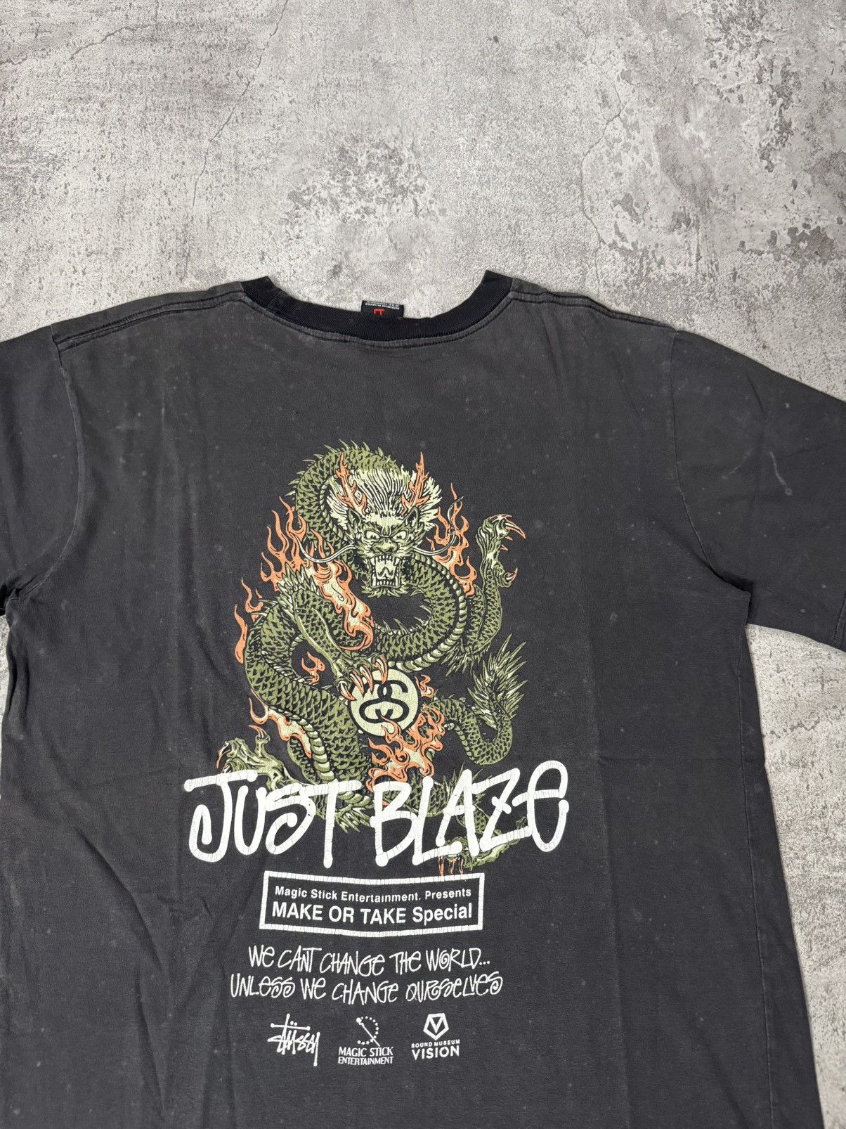 Stussy VINTAGE 00’S STUSSY DRAGON JUST BLAZE T-SHIRT Size US L / EU 52-54 / 3 - 2 Thumbnail