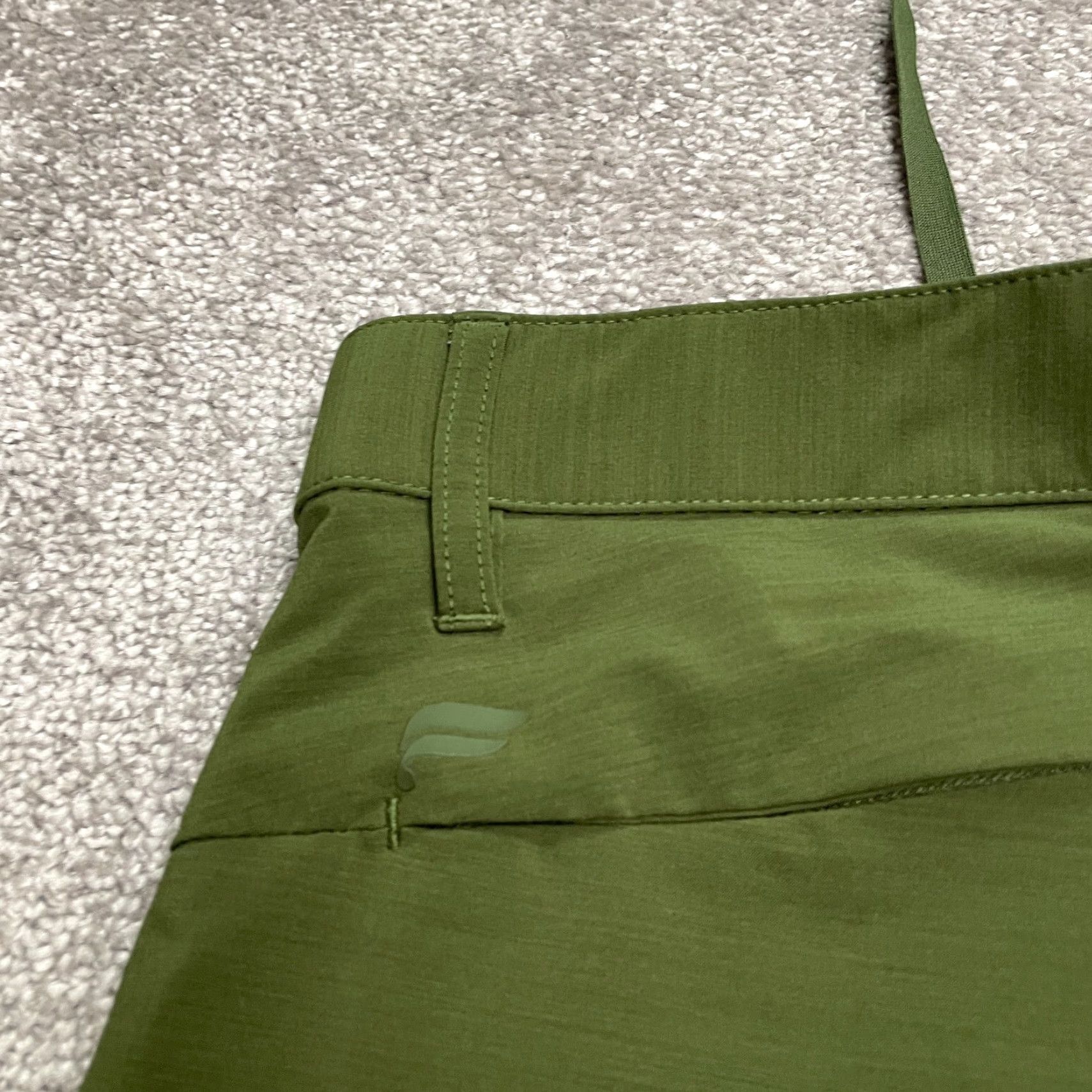 Fabletics Fabletics Mens Active Pants Regular Fit Green 33x29 Pockets Drawstring 33 Waist Tapered Inseam 29 Outdoor Athleisure Pants Mens Size US 31 - 6 Thumbnail