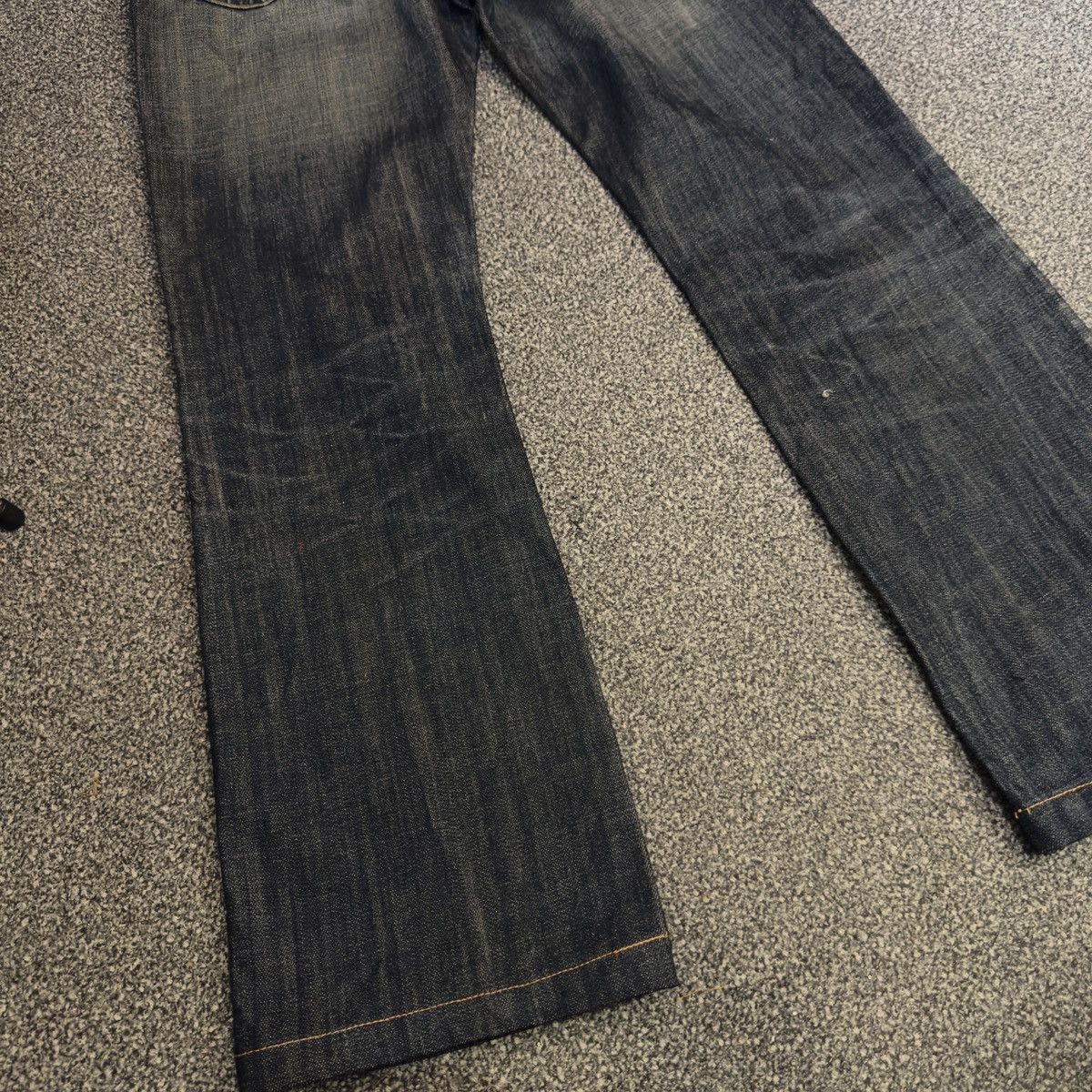 Undercover × Uniqlo 🔥🇯🇵 Japanese Uniqlo B002 Regular Fit Boot Cut Dark Blue Denim Size US 31 - 9 Thumbnail