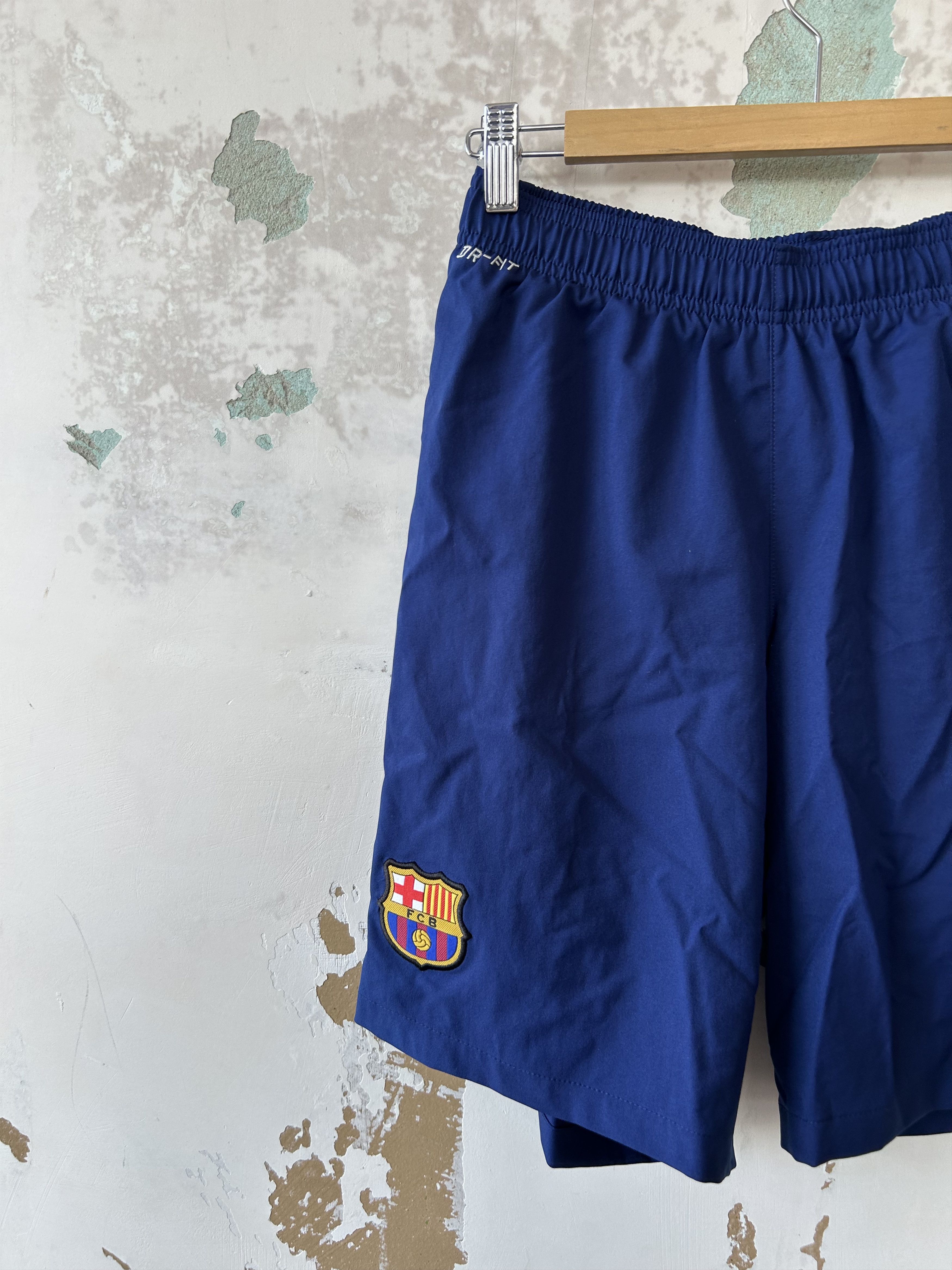 Nike Nike Barcelona shorts vintage S Size US 30 / EU 46 - 3 Thumbnail