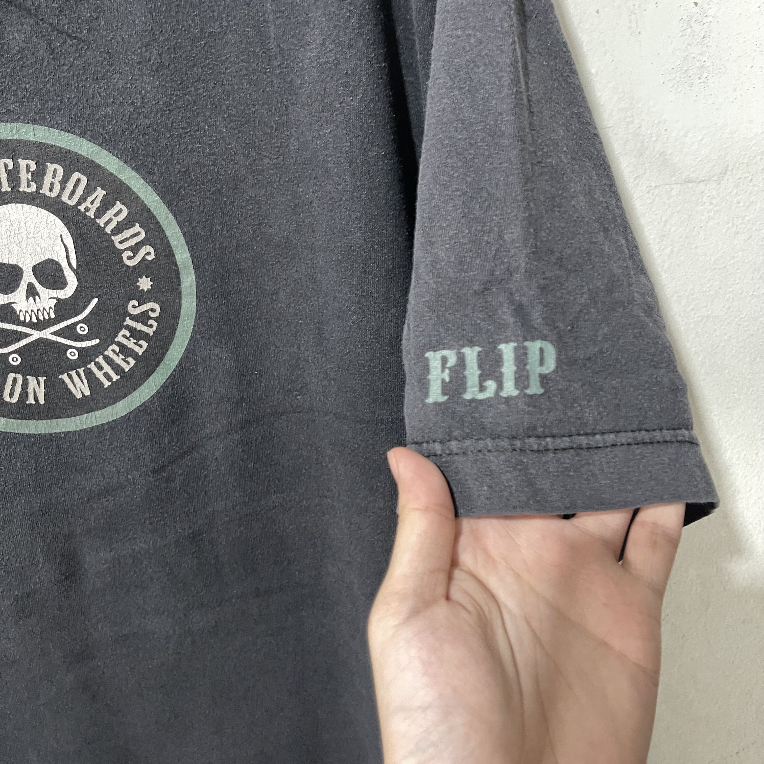 Flip Skateboards × Vintage Vintage 90s Flip Skatebaord Shirt Size US XL / EU 56 / 4 - 4 Thumbnail