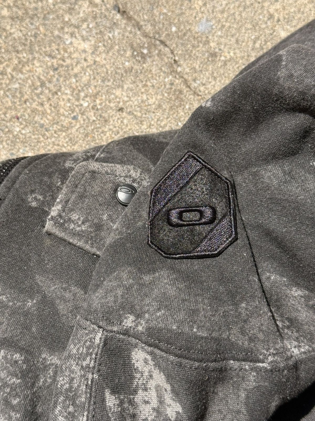 Oakley Oakly Grey and Black Camo Zip Up Jacket. Super Warm Size US M / EU 48-50 / 2 - 4 Thumbnail