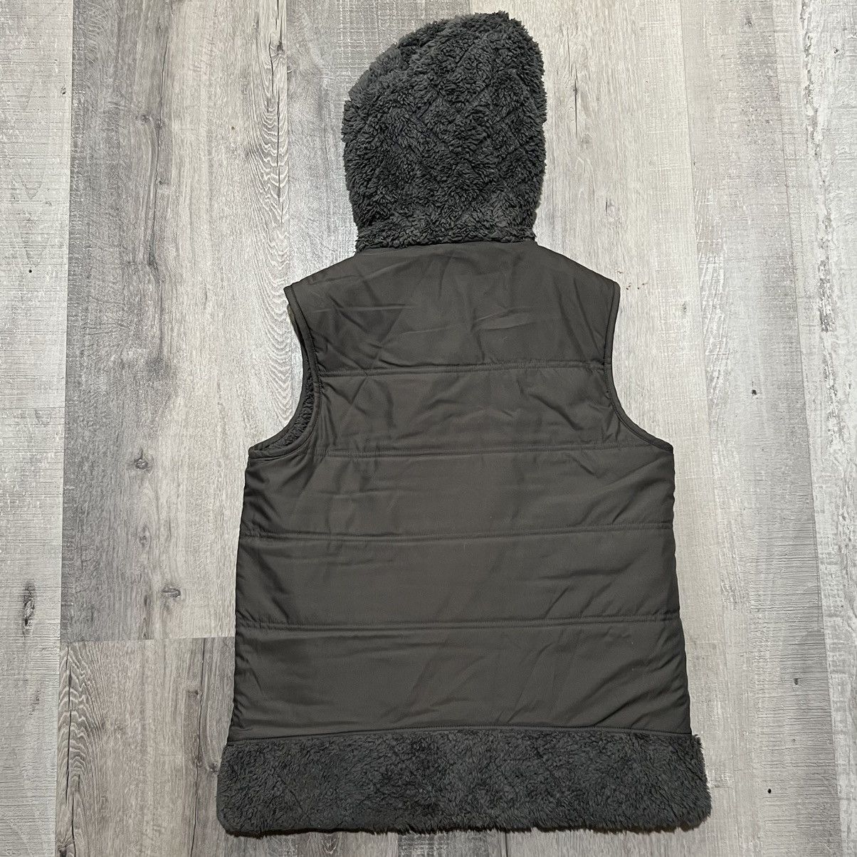 Patagonia PATAGONIA Los Gatos Reversible Diamond Quilted Gray Vest Size S / US 4 / IT 40 - 2 Thumbnail