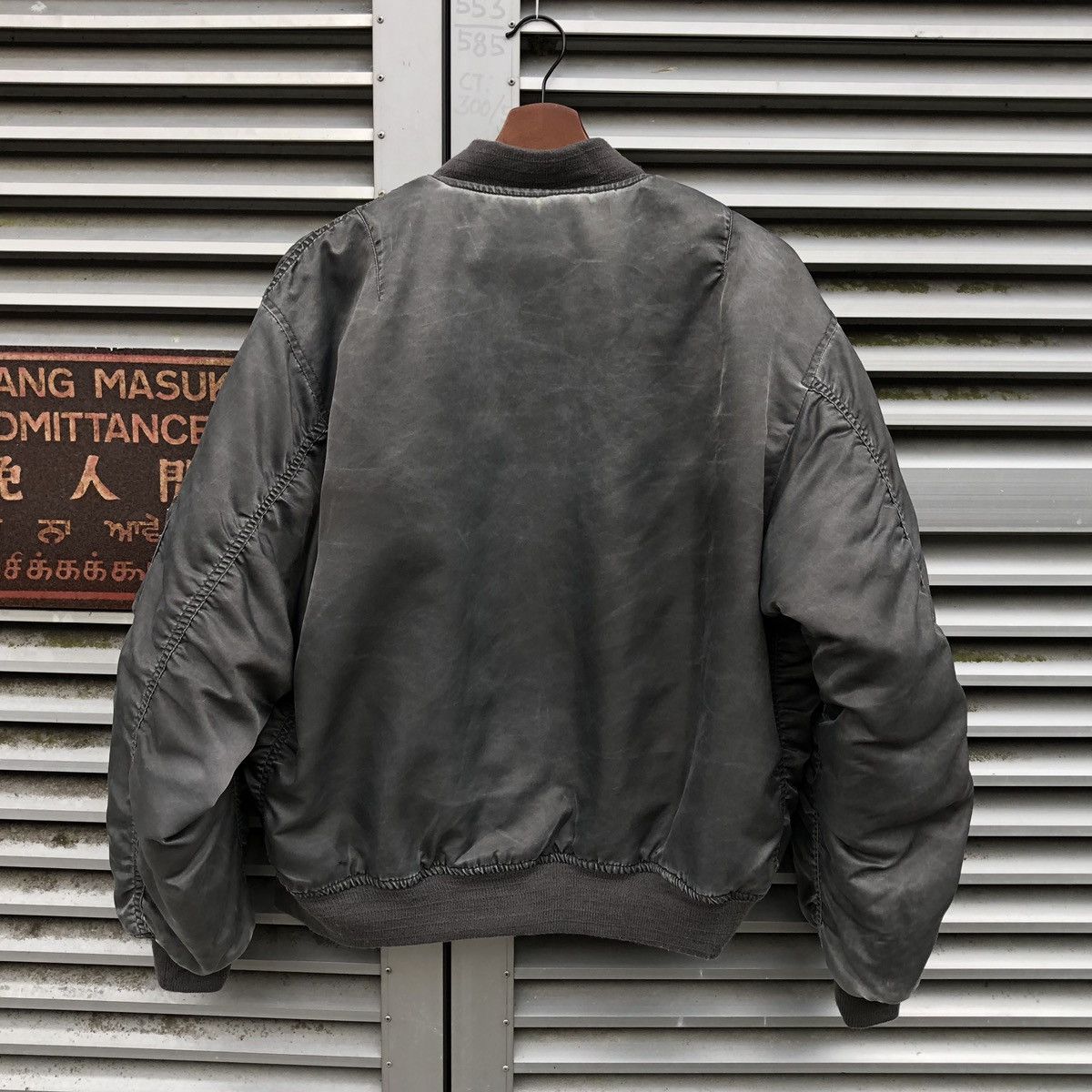 Vintage Vintage Sun Faded Ma-1 Bomber Jacket By Pro-keds Size US M / EU 48-50 / 2 - 2 Thumbnail