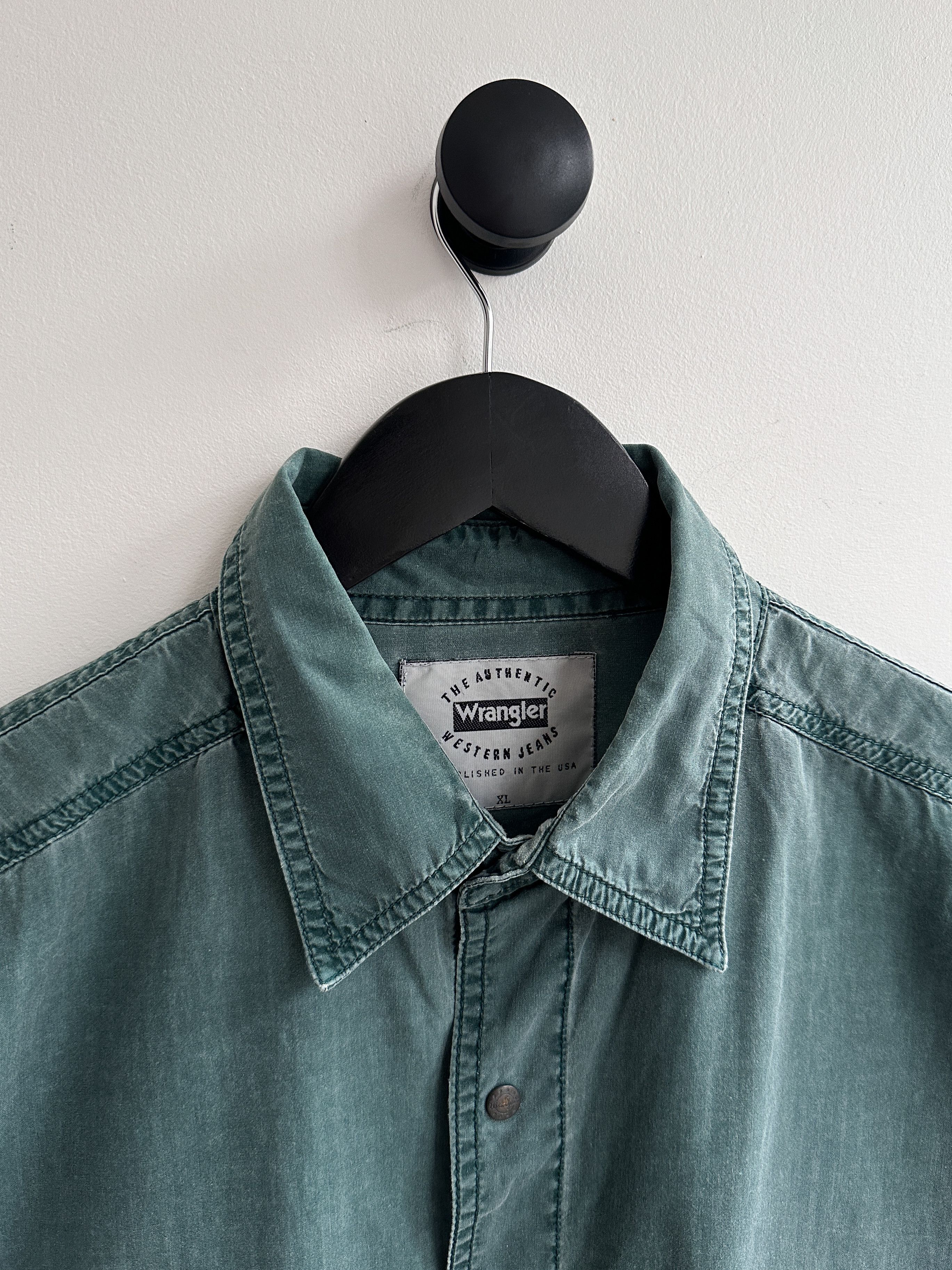 Vintage Vintage Wrangler Short Sleeve Shirt Size US XL / EU 56 / 4 - 5 Thumbnail