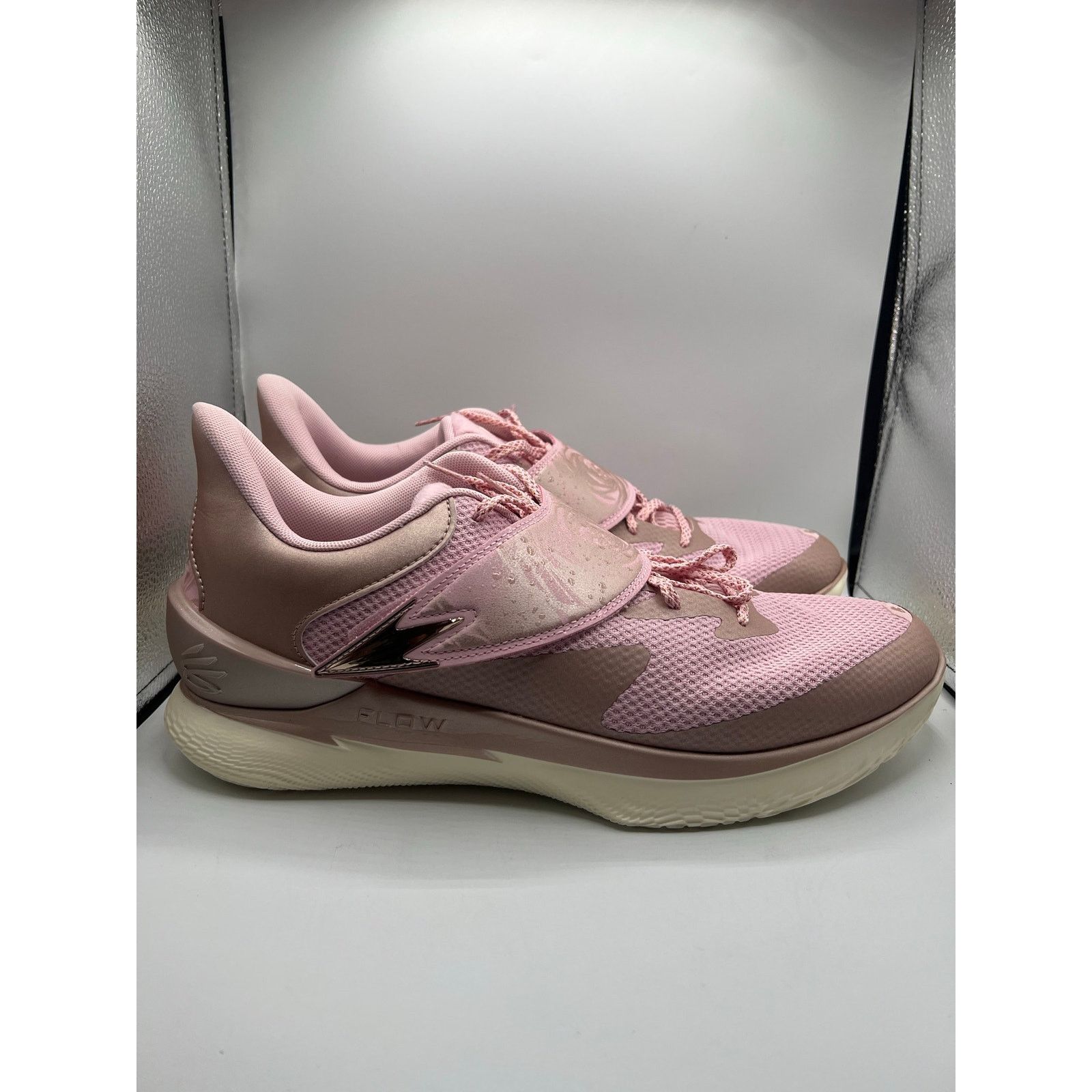 Under Armour Under Amour Curry Fox 1 “Reign Rose” size 14 men’s Size US 14 / EU 47 - 3 Thumbnail